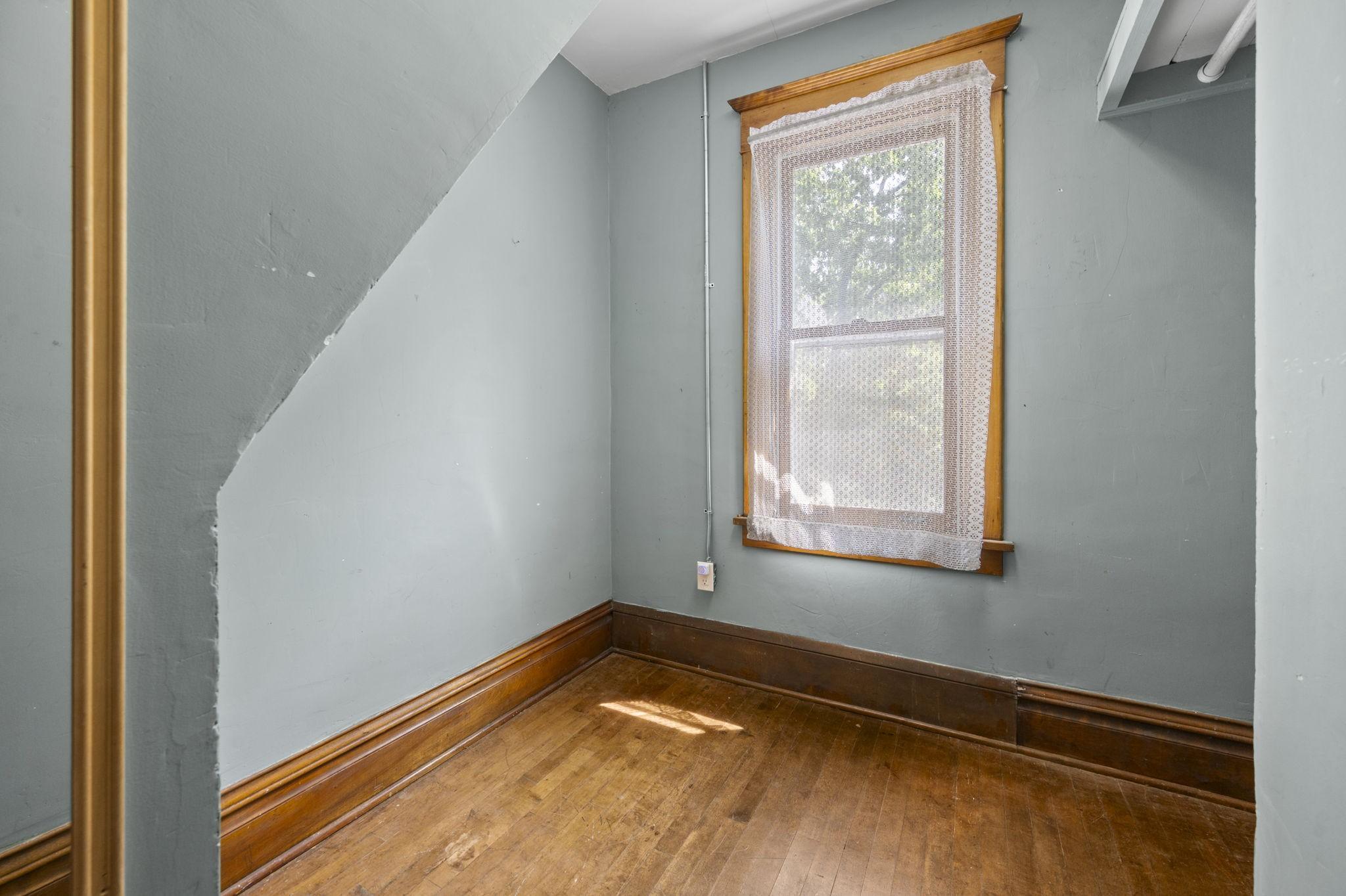 View of Residential Income at 505 8th Avenue, Minneapolis MN 55414, Minneapolis (15 of 37) - Mike Wilen | Minnesota Team Real Estate