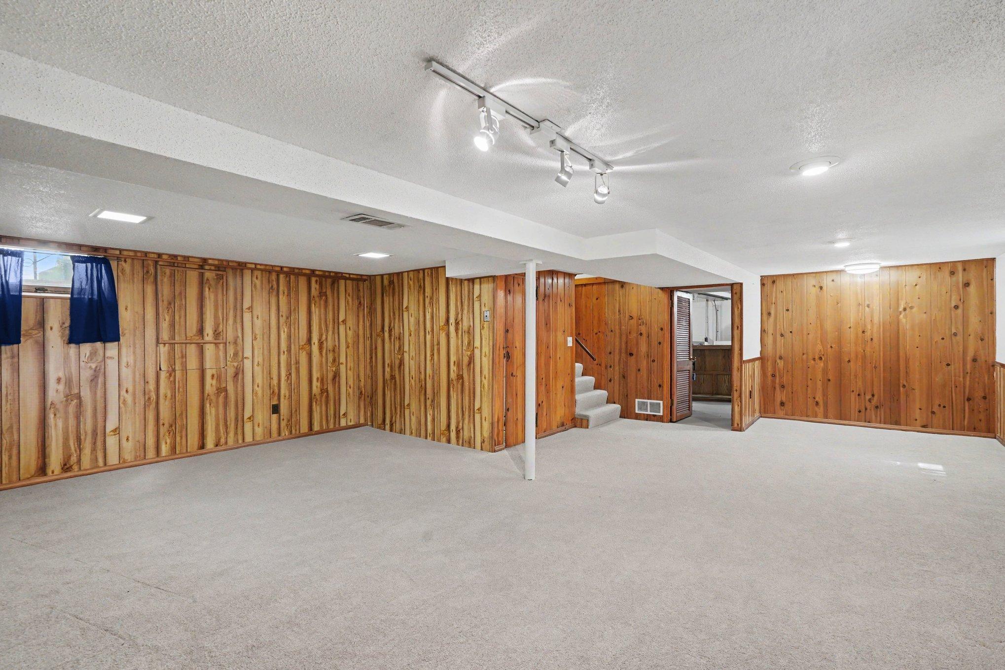 View of Residential at 1937 Morgan Avenue, Saint Paul MN 55116, Saint Paul (20 of 27) - Mike Wilen | Minnesota Team Real Estate