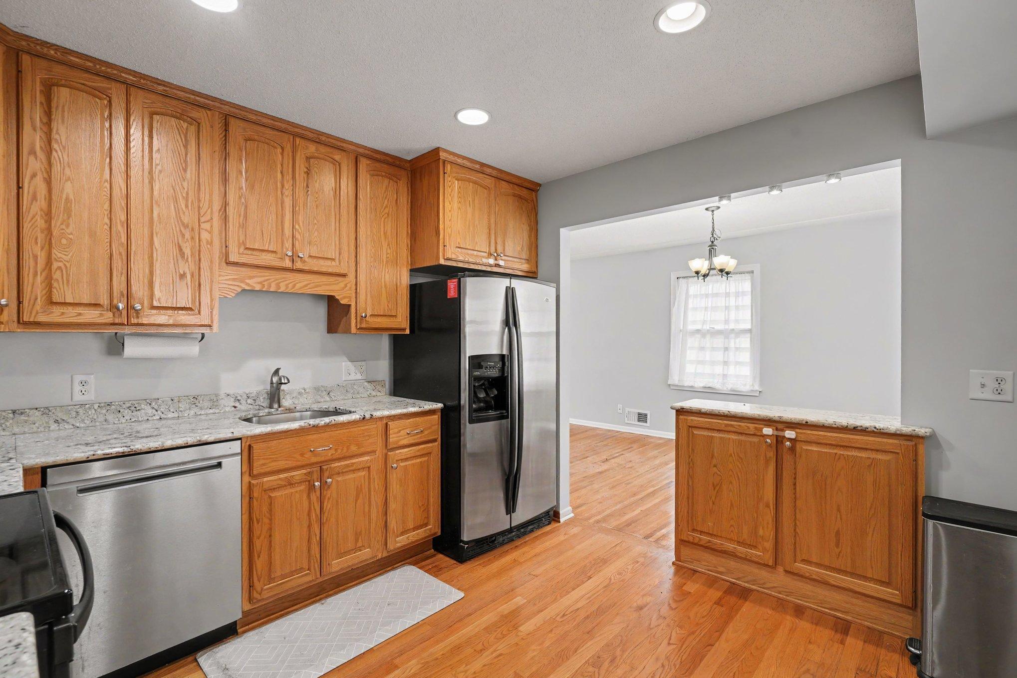 View of Residential at 1937 Morgan Avenue, Saint Paul MN 55116, Saint Paul (11 of 27) - Mike Wilen | Minnesota Team Real Estate