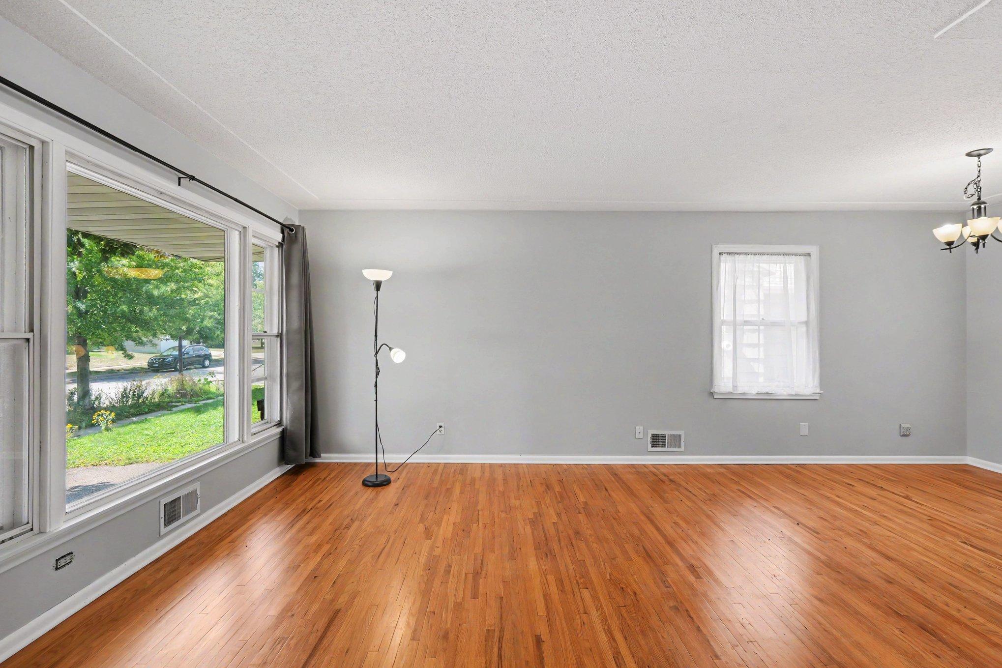 View of Residential at 1937 Morgan Avenue, Saint Paul MN 55116, Saint Paul (8 of 27) - Mike Wilen | Minnesota Team Real Estate