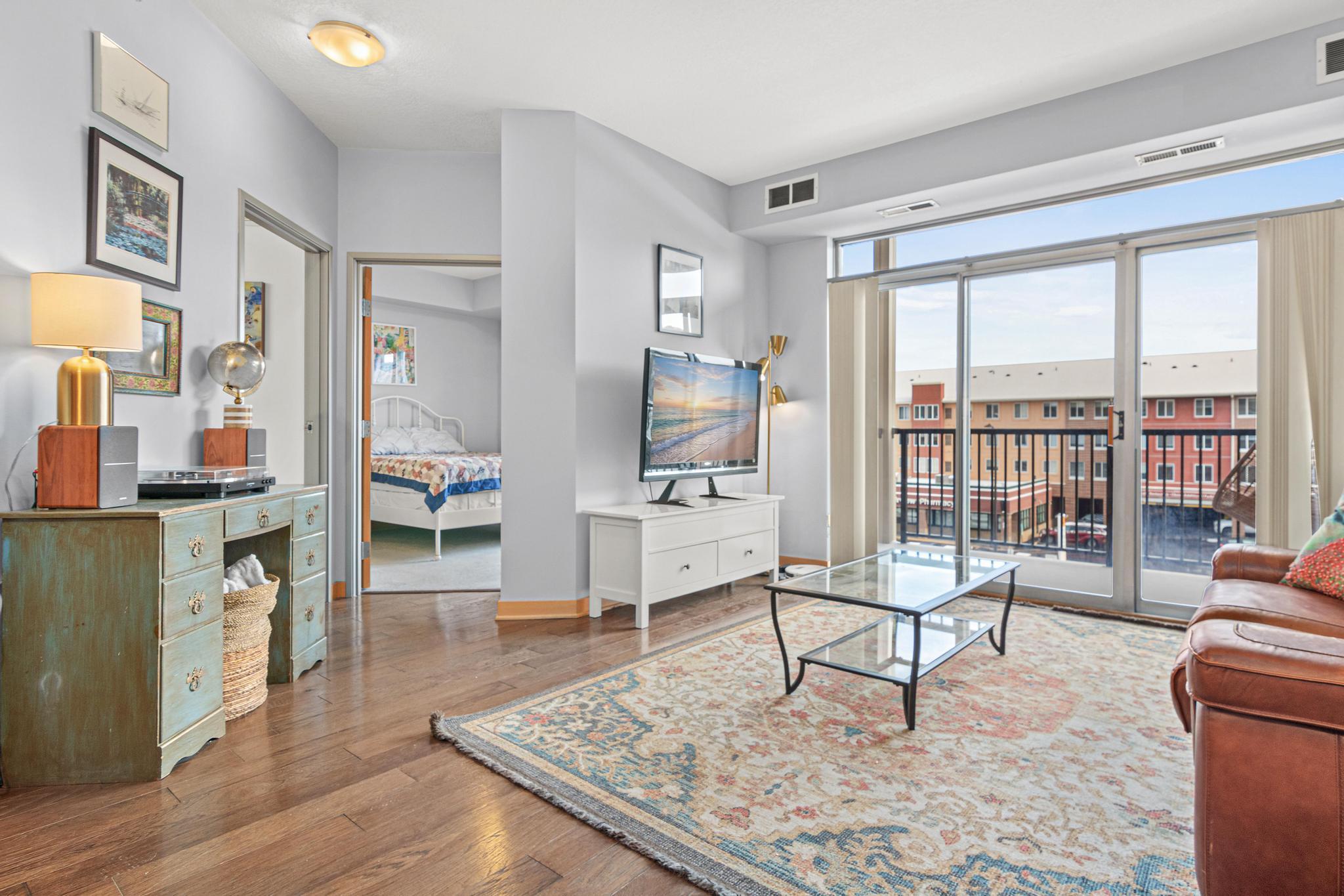 View of Residential at 2600 University Avenue #319, Minneapolis MN 55414, Minneapolis (8 of 24) - Mike Wilen | Minnesota Team Real Estate