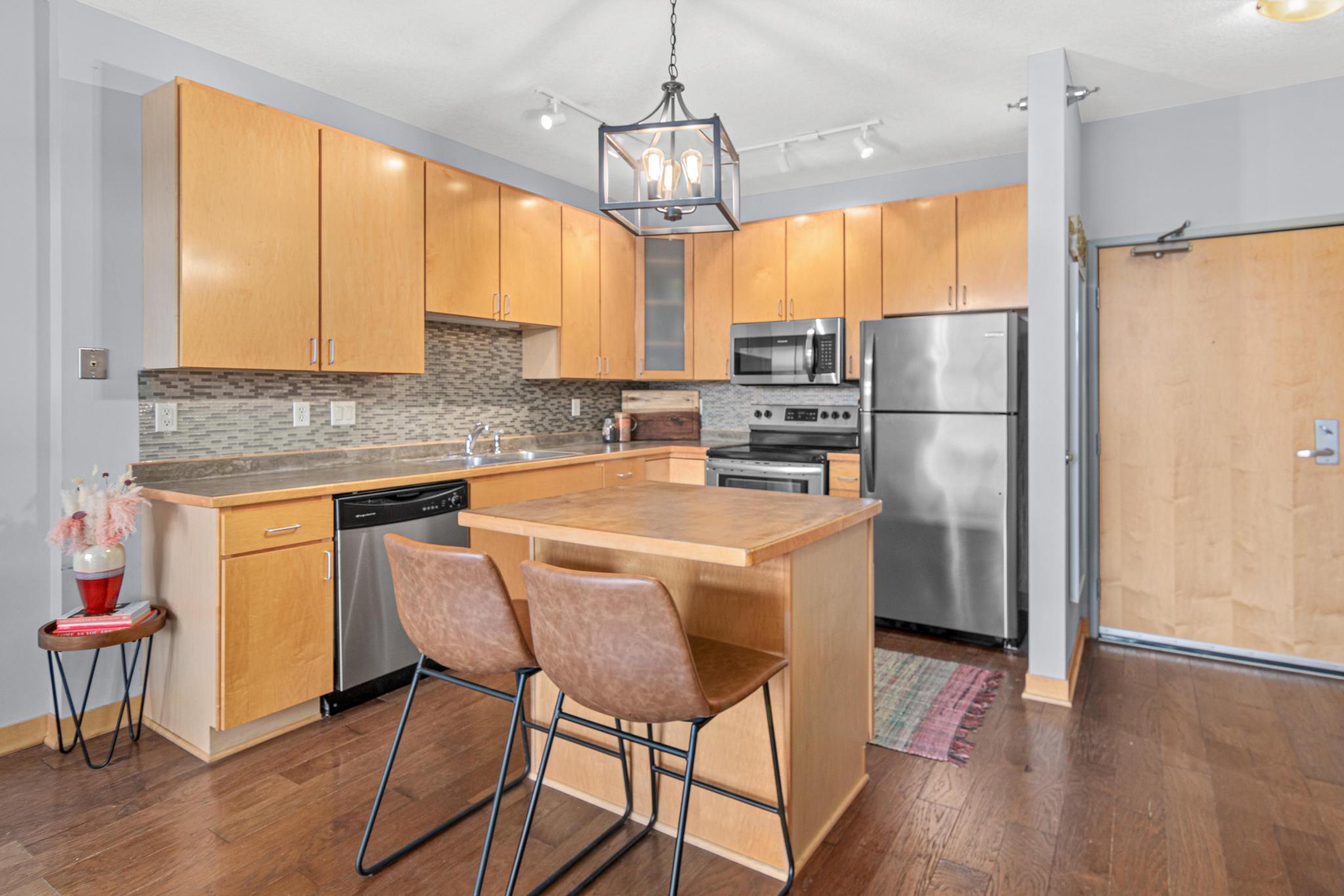 View of Residential at 2600 University Avenue #319, Minneapolis MN 55414, Minneapolis (2 of 24) - Mike Wilen | Minnesota Team Real Estate
