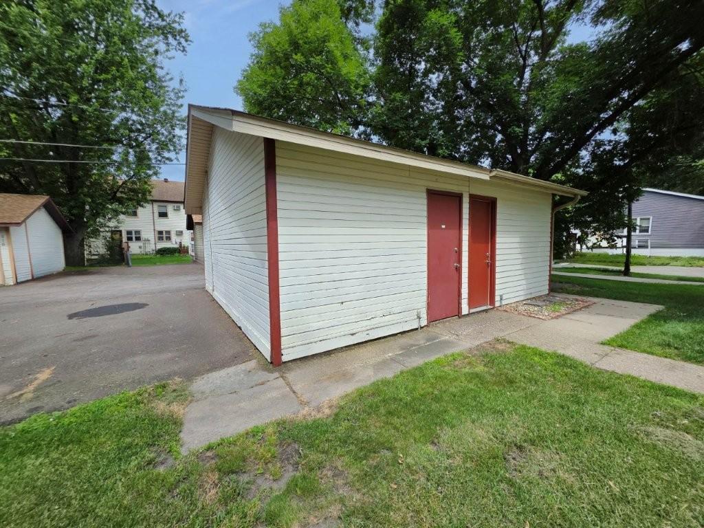 View of Residential at 913 Marion Street, Saint Paul MN 55117, Saint Paul (3 of 32) - Mike Wilen | Minnesota Team Real Estate