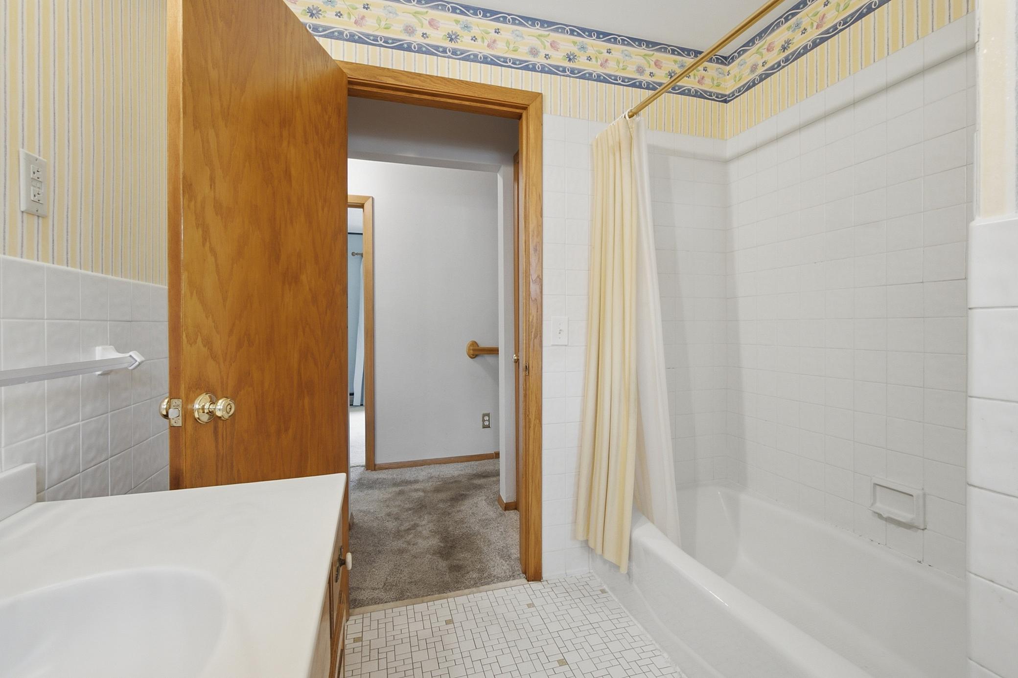 View of Residential at 1973 Maryland Avenue, Saint Paul MN 55119, Saint Paul (22 of 61) - Mike Wilen | Minnesota Team Real Estate