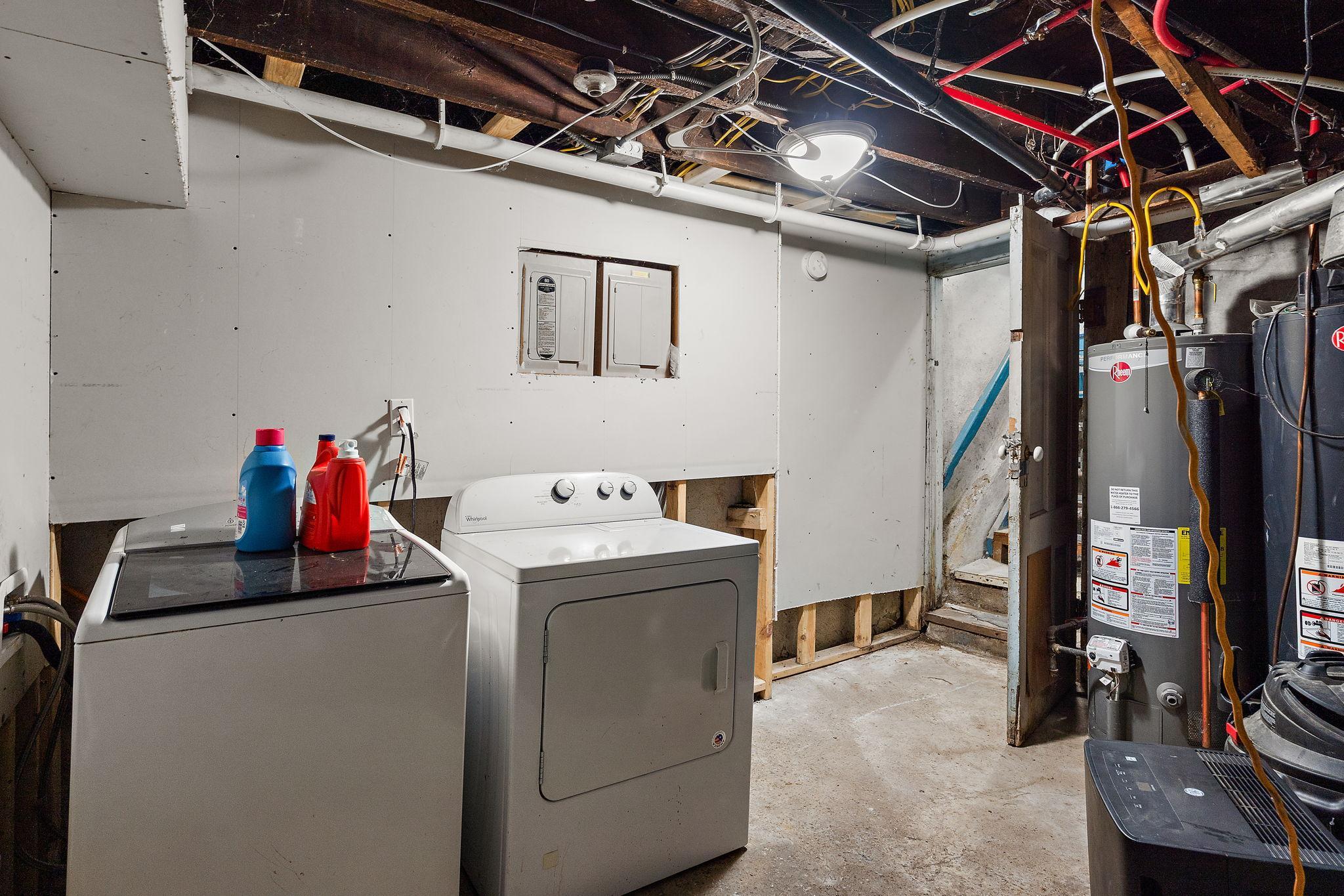 View of Residential Income at 820 18th Avenue, Minneapolis MN 55411, Minneapolis (31 of 34) - Mike Wilen | Minnesota Team Real Estate