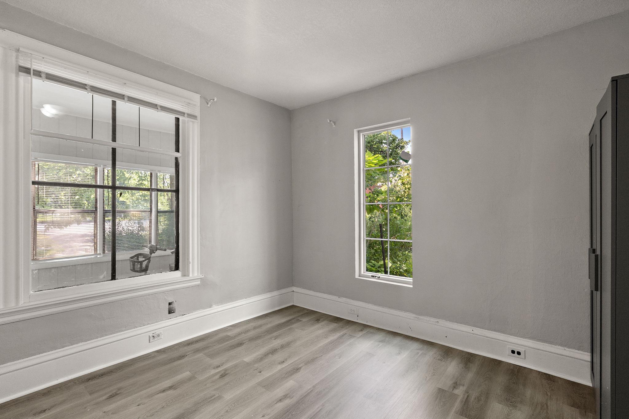 View of Residential Income at 820 18th Avenue, Minneapolis MN 55411, Minneapolis (27 of 34) - Mike Wilen | Minnesota Team Real Estate