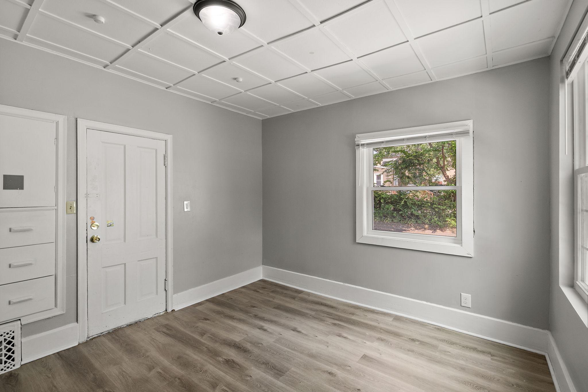 View of Residential Income at 820 18th Avenue, Minneapolis MN 55411, Minneapolis (22 of 34) - Mike Wilen | Minnesota Team Real Estate