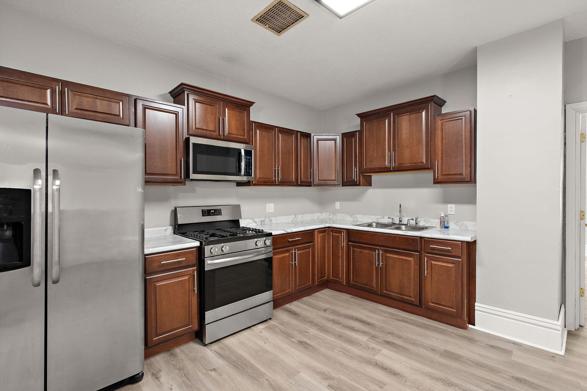 View of Residential Income at 820 18th Avenue, Minneapolis MN 55411, Minneapolis - Mike Wilen | Minnesota Team Real Estate
