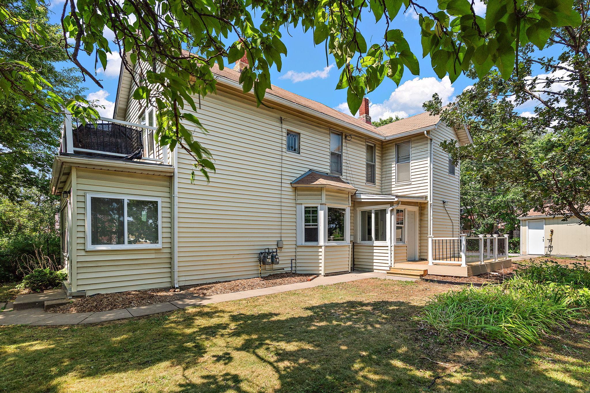 View of Residential Income at 820 18th Avenue, Minneapolis MN 55411, Minneapolis (7 of 34) - Mike Wilen | Minnesota Team Real Estate
