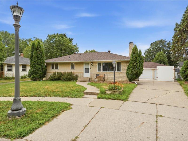 View of Residential at 2226 Cardinal Place, Saint Paul MN 55119, Saint Paul - Mike Wilen | Minnesota Team Real Estate