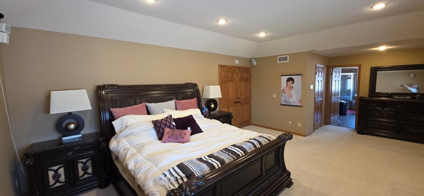 View of Residential at 171 Red Oaks Drive, Vadnais Heights MN 55127, Vadnais Heights (25 of 32) - Mike Wilen | Minnesota Team Real Estate