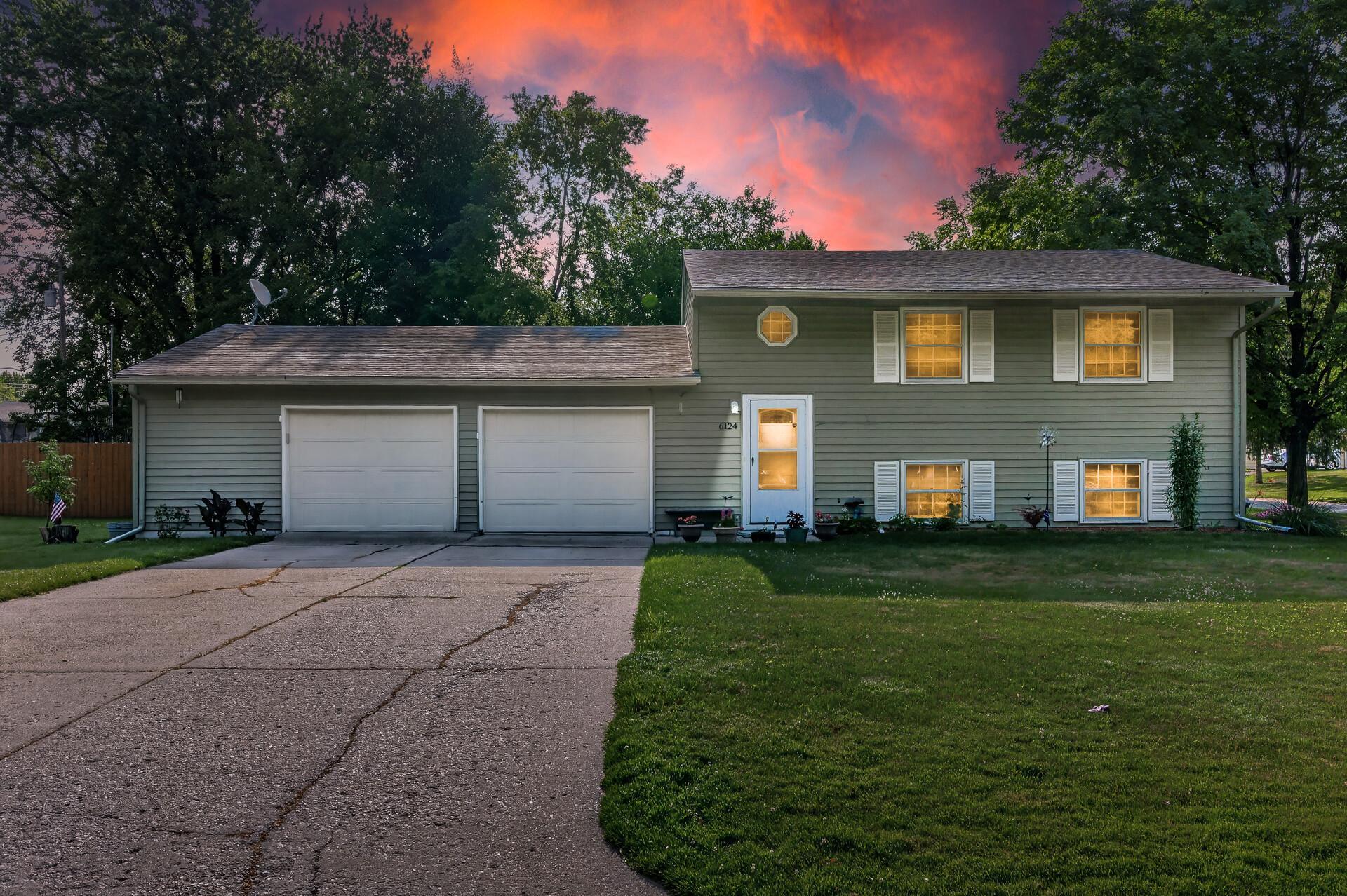 View of Residential at 6124 Gettysburg Avenue, New Hope MN 55428, New Hope - Mike Wilen | Minnesota Team Real Estate
