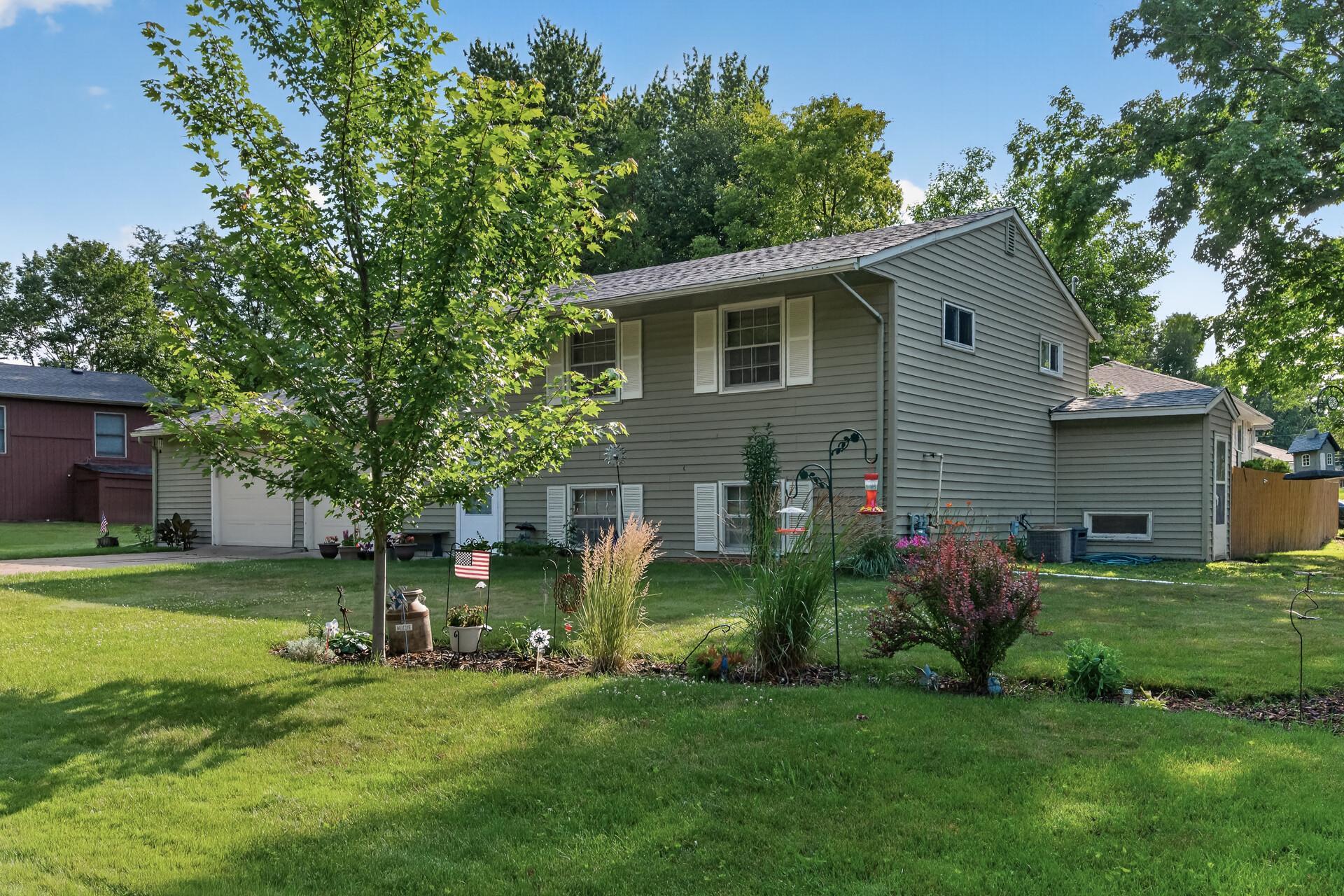 View of Residential at 6124 Gettysburg Avenue, New Hope MN 55428, New Hope (4 of 38) - Mike Wilen | Minnesota Team Real Estate