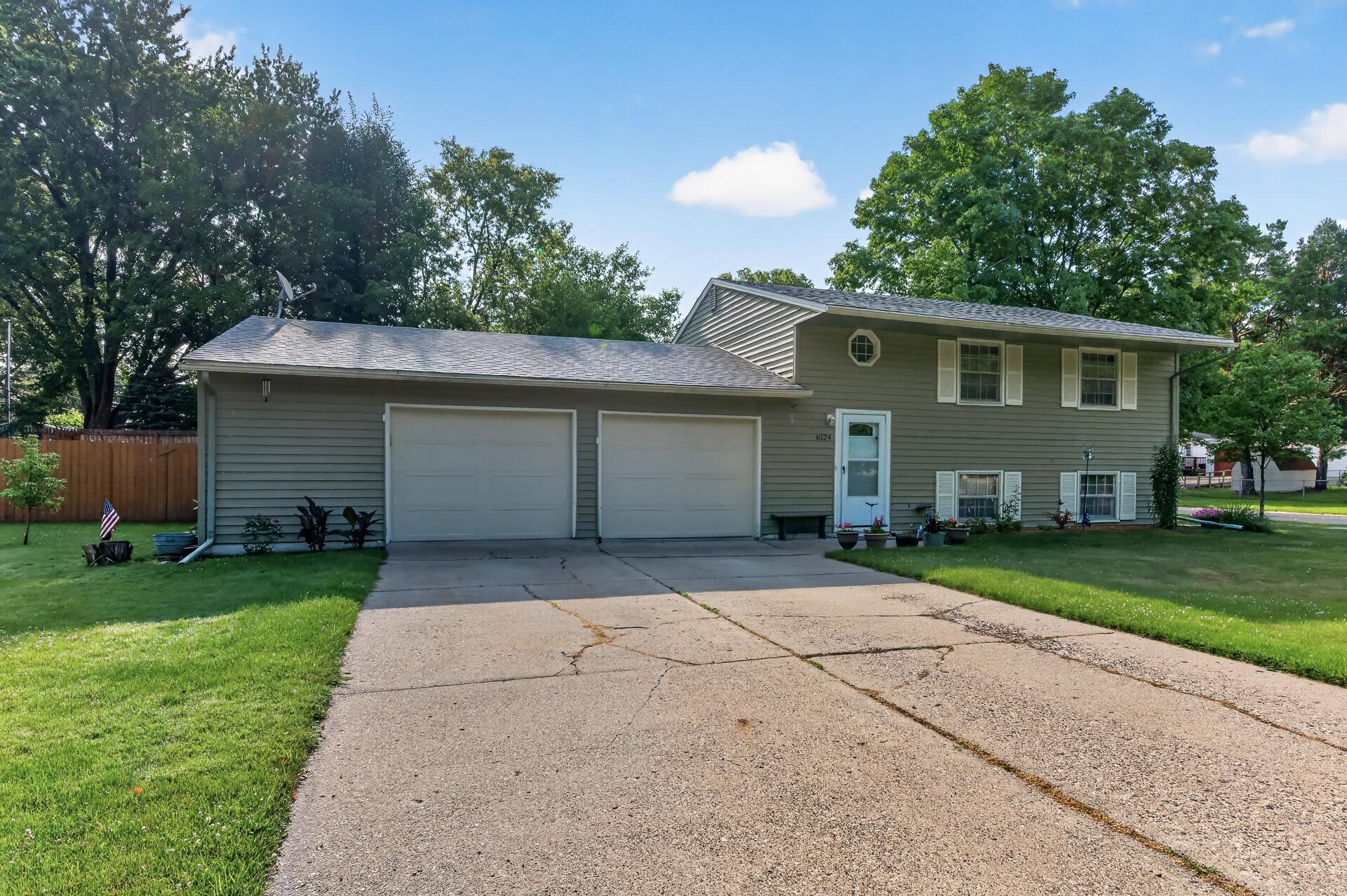 View of Residential at 6124 Gettysburg Avenue, New Hope MN 55428, New Hope (3 of 38) - Mike Wilen | Minnesota Team Real Estate