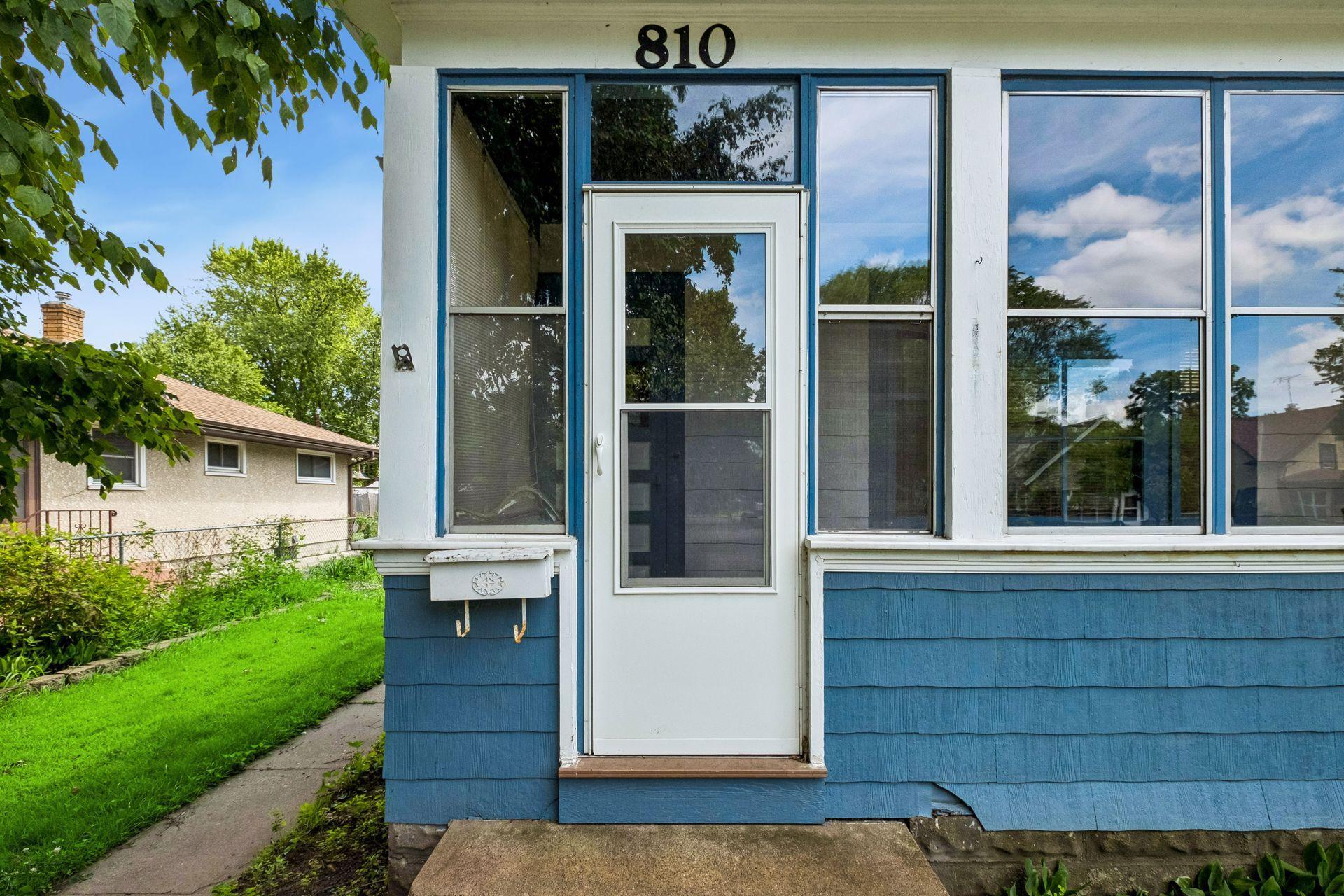 View of Residential at 810 Randolph Avenue, Saint Paul MN 55102, Saint Paul (2 of 28) - Mike Wilen | Minnesota Team Real Estate