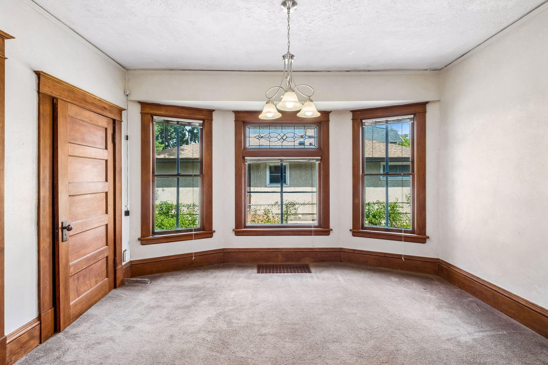 View of Residential at 810 Randolph Avenue, Saint Paul MN 55102, Saint Paul (7 of 28) - Mike Wilen | Minnesota Team Real Estate