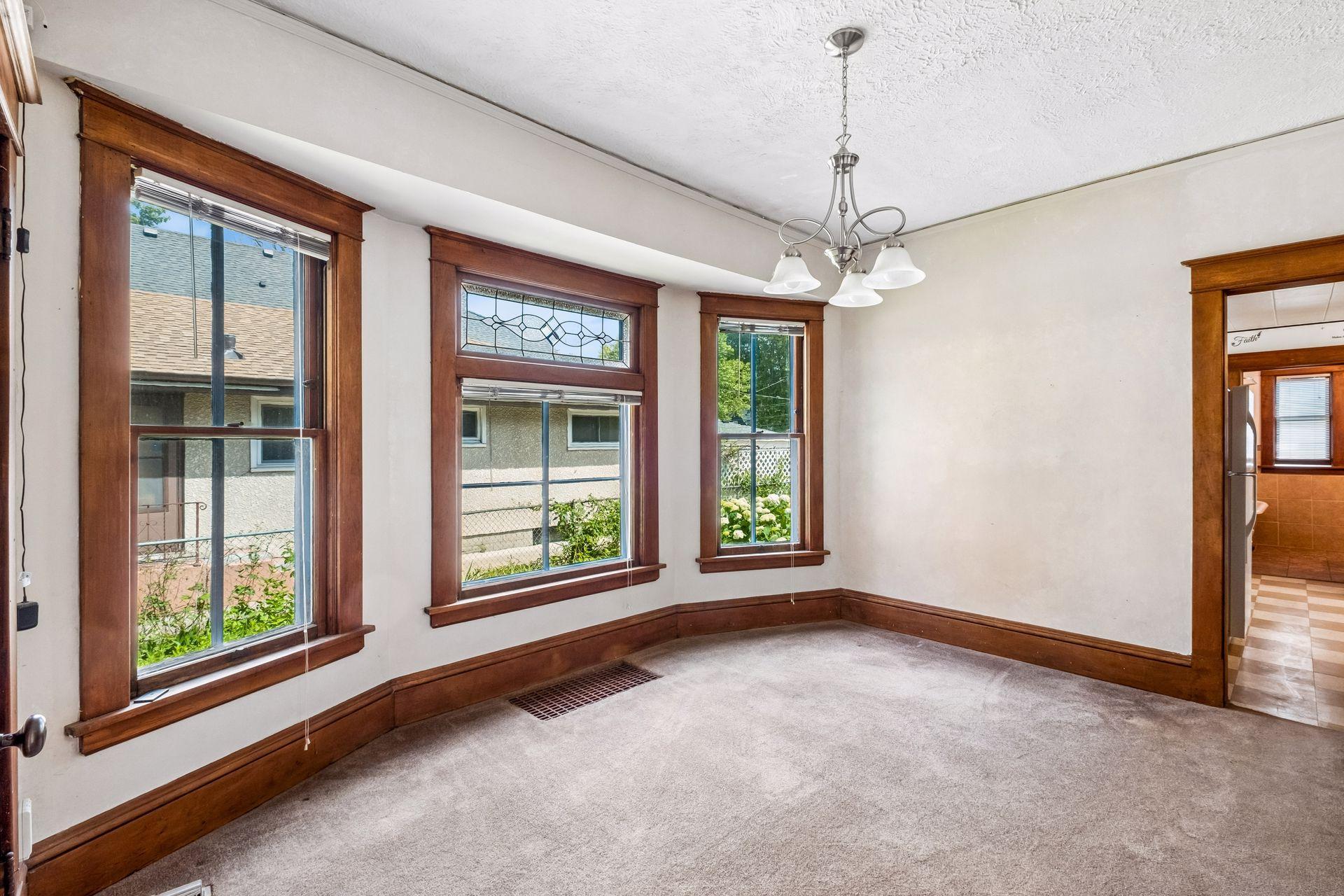 View of Residential at 810 Randolph Avenue, Saint Paul MN 55102, Saint Paul (8 of 28) - Mike Wilen | Minnesota Team Real Estate