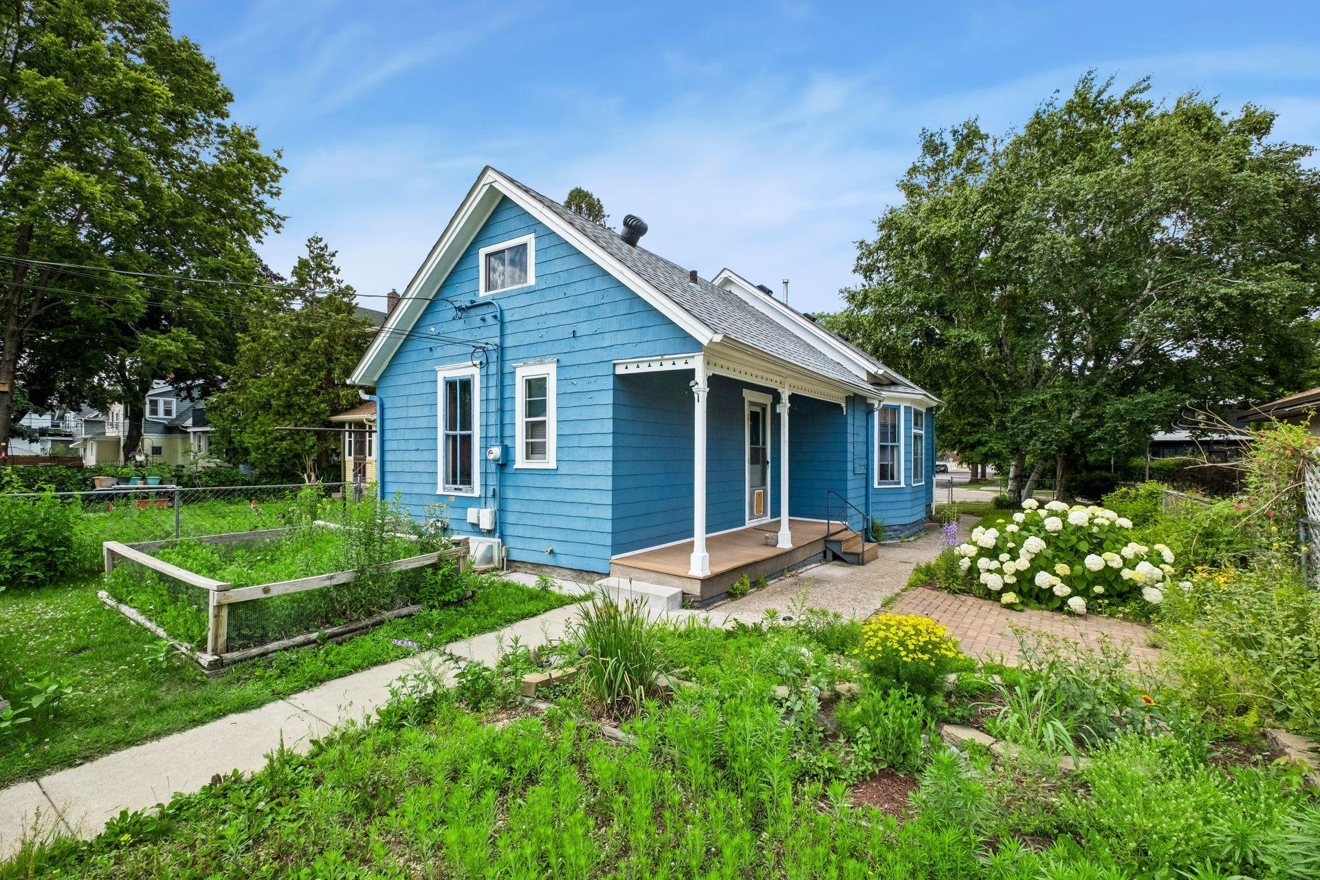 View of Residential at 810 Randolph Avenue, Saint Paul MN 55102, Saint Paul (24 of 28) - Mike Wilen | Minnesota Team Real Estate