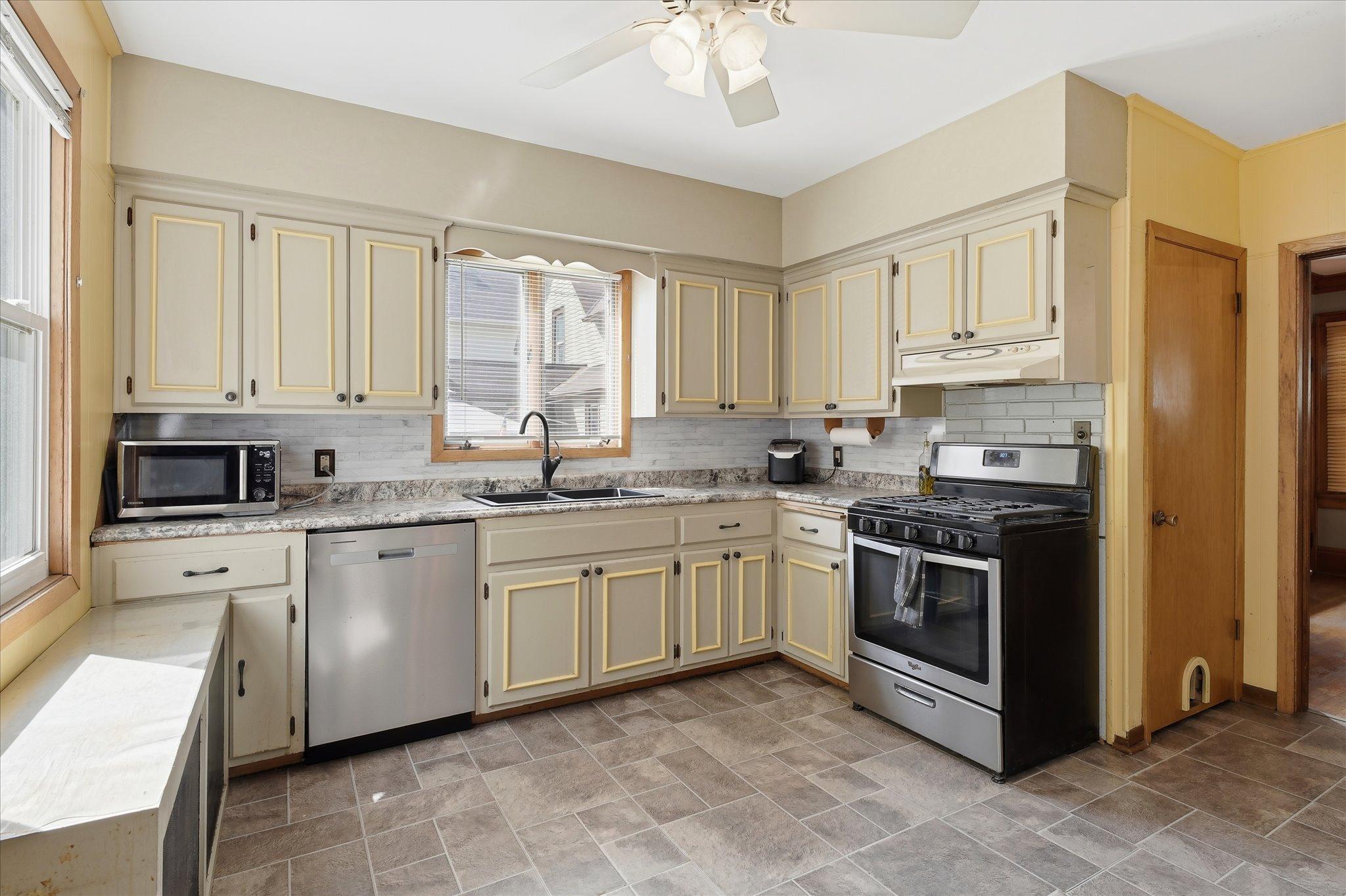 View of Residential at 252 Stevens Street, Saint Paul MN 55107, Saint Paul (13 of 33) - Mike Wilen | Minnesota Team Real Estate