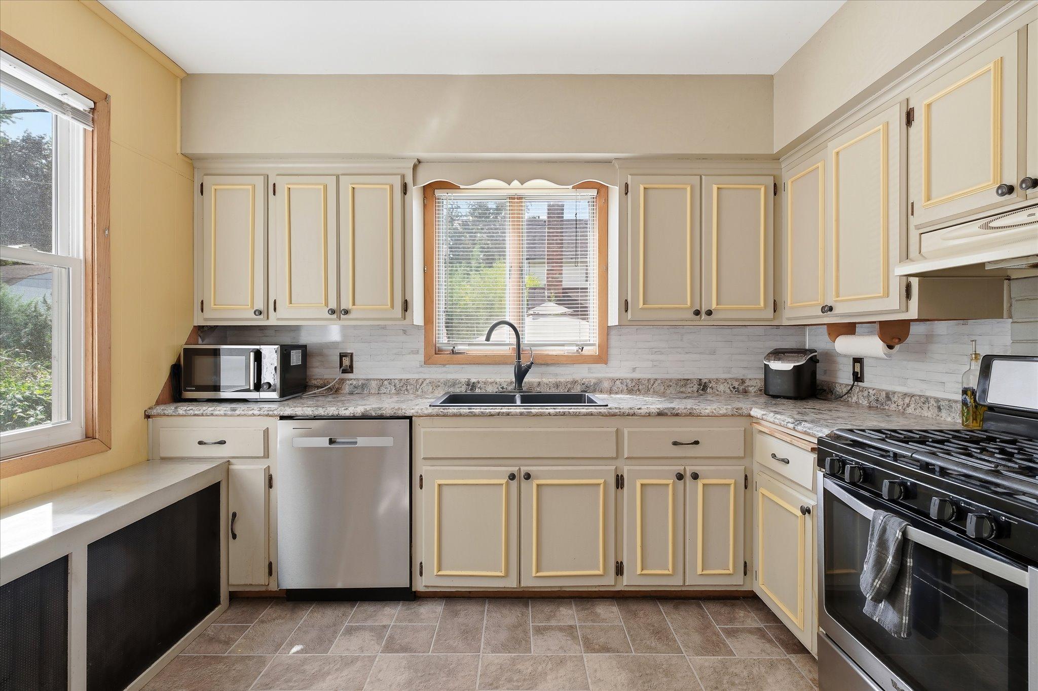 View of Residential at 252 Stevens Street, Saint Paul MN 55107, Saint Paul (14 of 34) - Mike Wilen | Minnesota Team Real Estate
