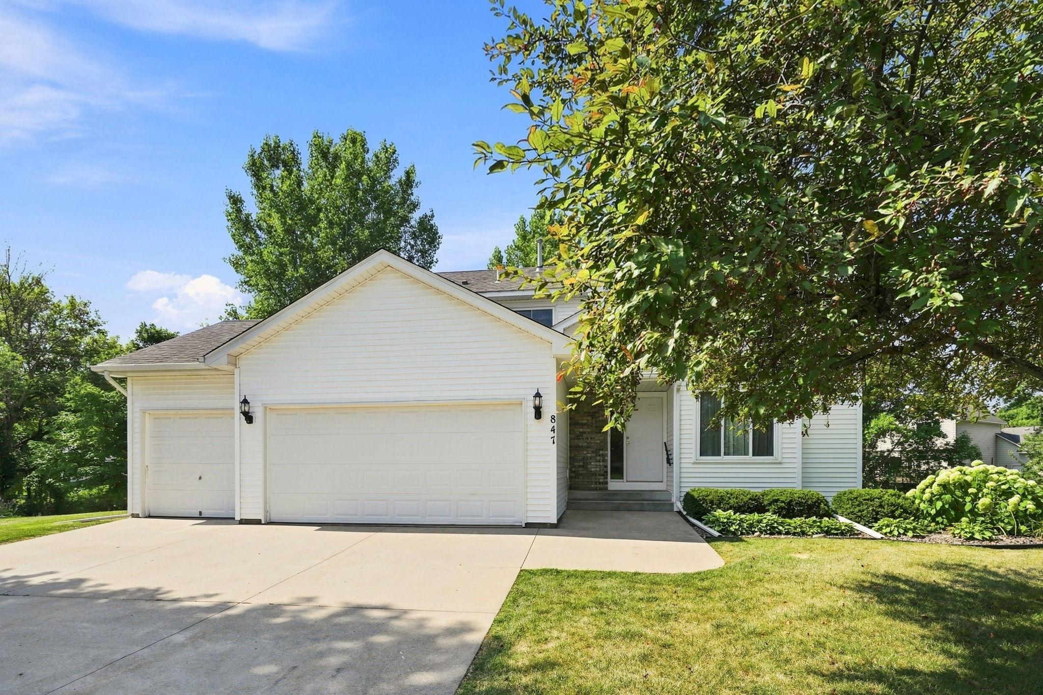 View of Residential at 847 Vista Circle, Delano MN 55328, Delano (38 of 48) - Mike Wilen | Minnesota Team Real Estate