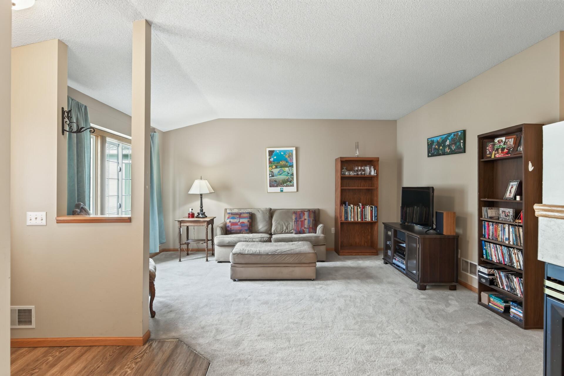 View of Residential at 10478 Bay View Lane, Woodbury MN 55129, Woodbury (6 of 46) - Mike Wilen | Minnesota Team Real Estate