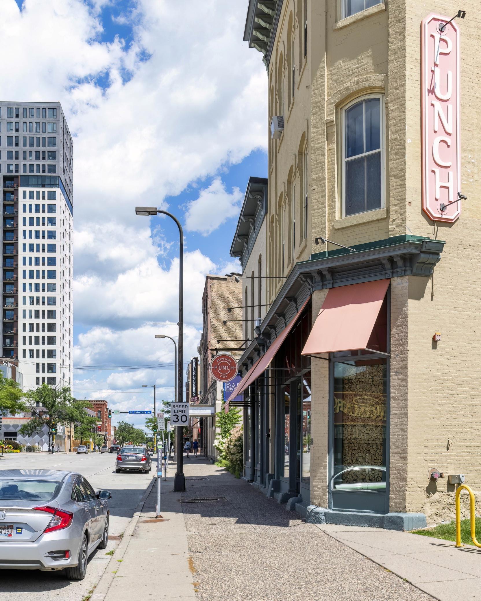 View of Residential Income at 330 4th Street, Minneapolis MN 55413, Minneapolis (41 of 45) - Mike Wilen | Minnesota Team Real Estate