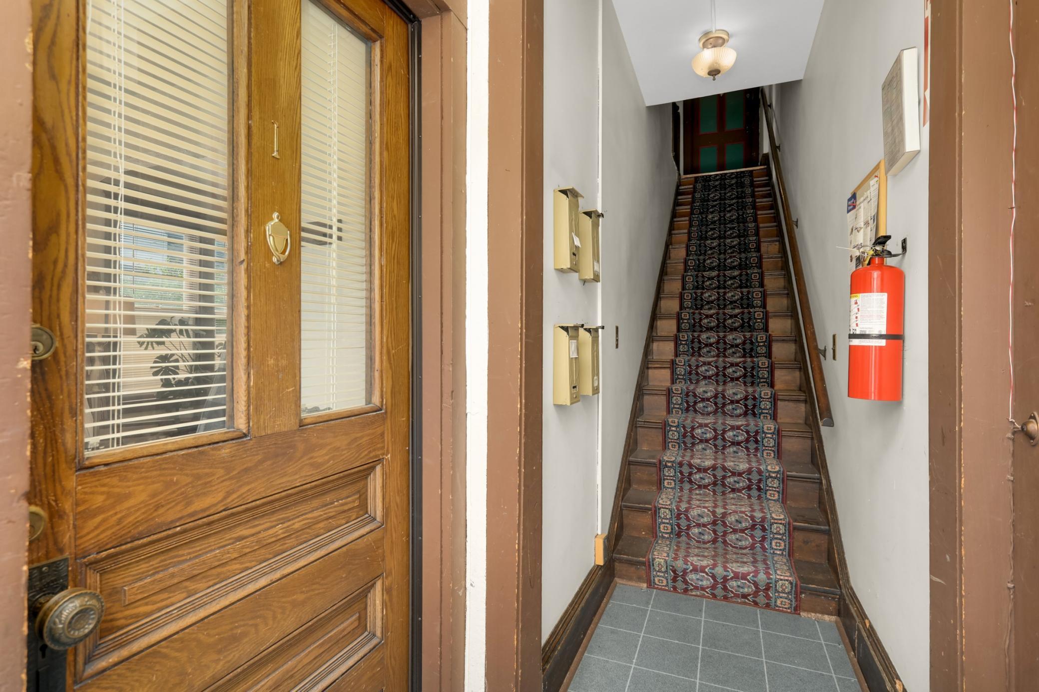 View of Residential Income at 330 4th Street, Minneapolis MN 55413, Minneapolis (2 of 45) - Mike Wilen | Minnesota Team Real Estate