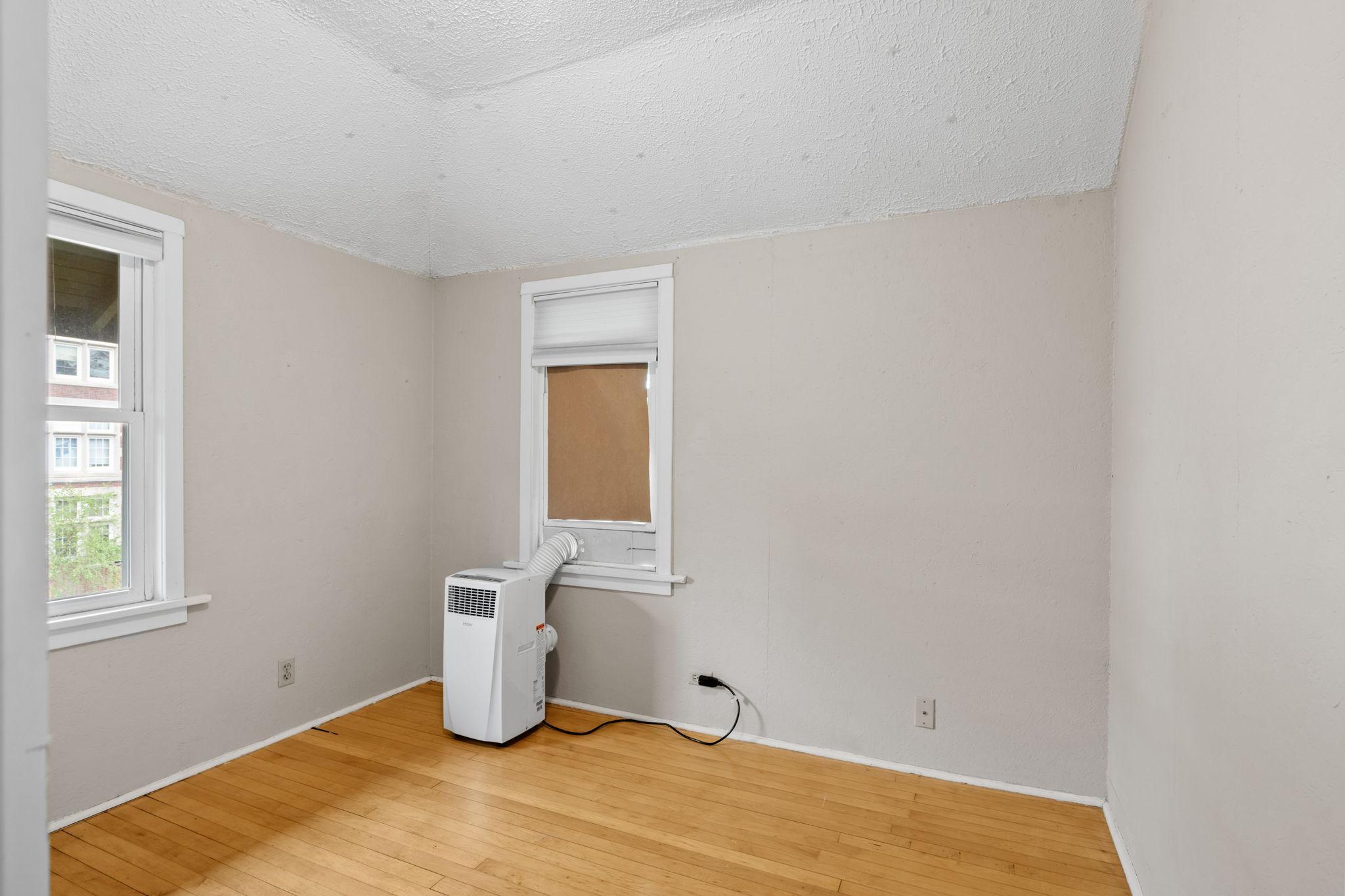 View of Residential at 3812 13th Avenue, Minneapolis MN 55407, Minneapolis (21 of 39) - Mike Wilen | Minnesota Team Real Estate