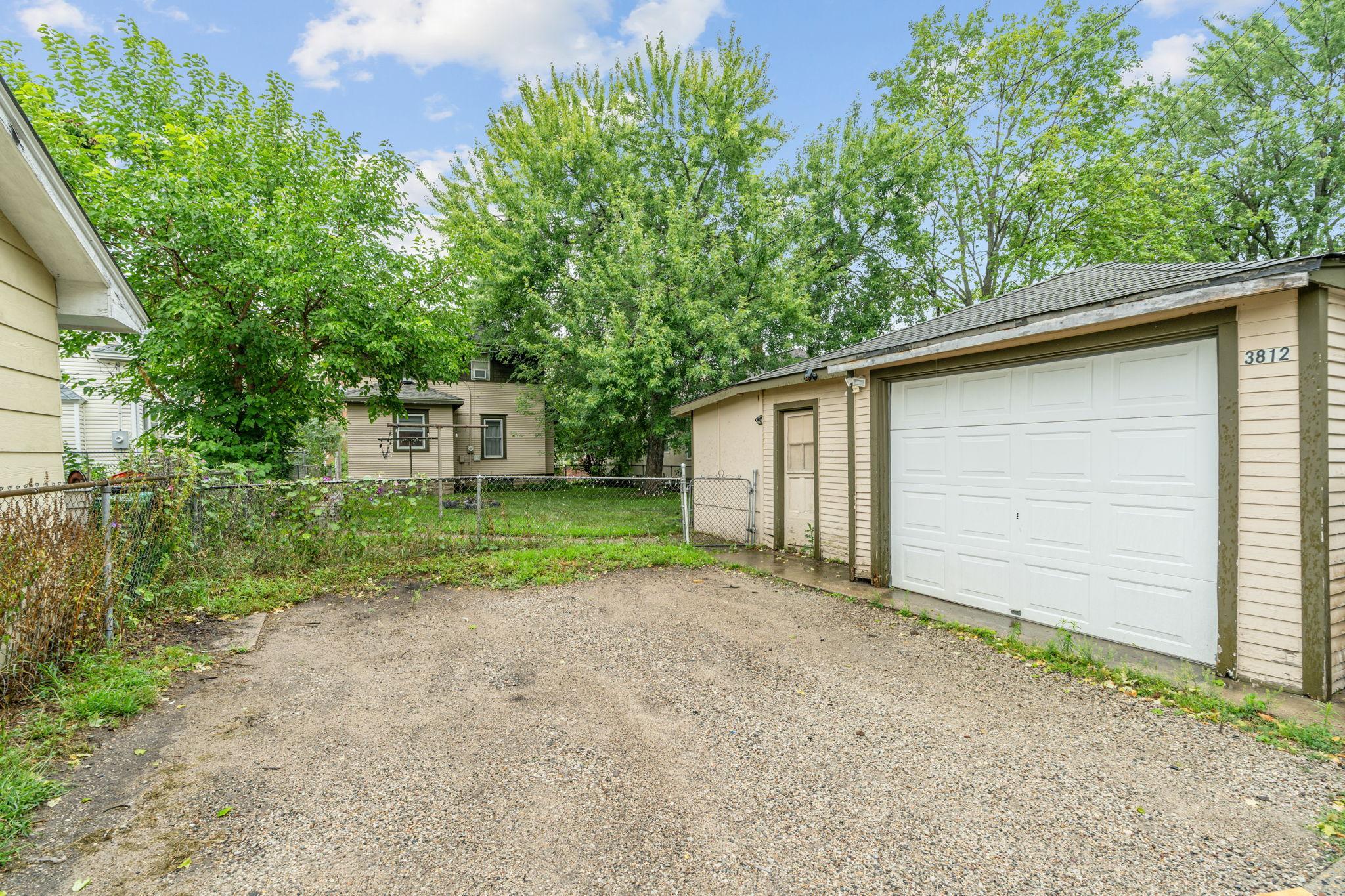 View of Residential at 3812 13th Avenue, Minneapolis MN 55407, Minneapolis (35 of 39) - Mike Wilen | Minnesota Team Real Estate