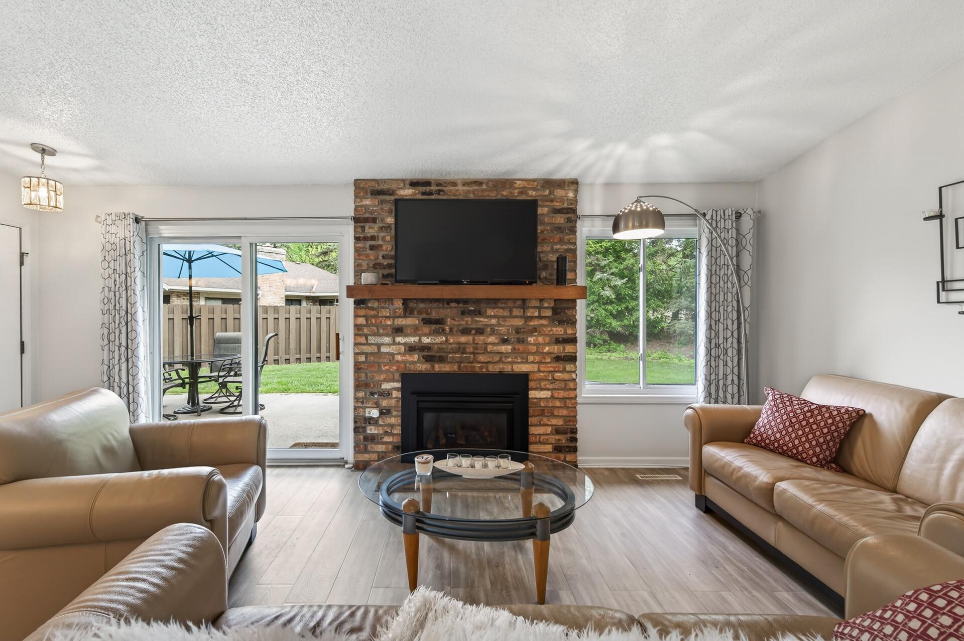 View of Residential at 9601 Lonsdale Circle, Minnetonka MN 55305, Minnetonka (3 of 27) - Mike Wilen | Minnesota Team Real Estate
