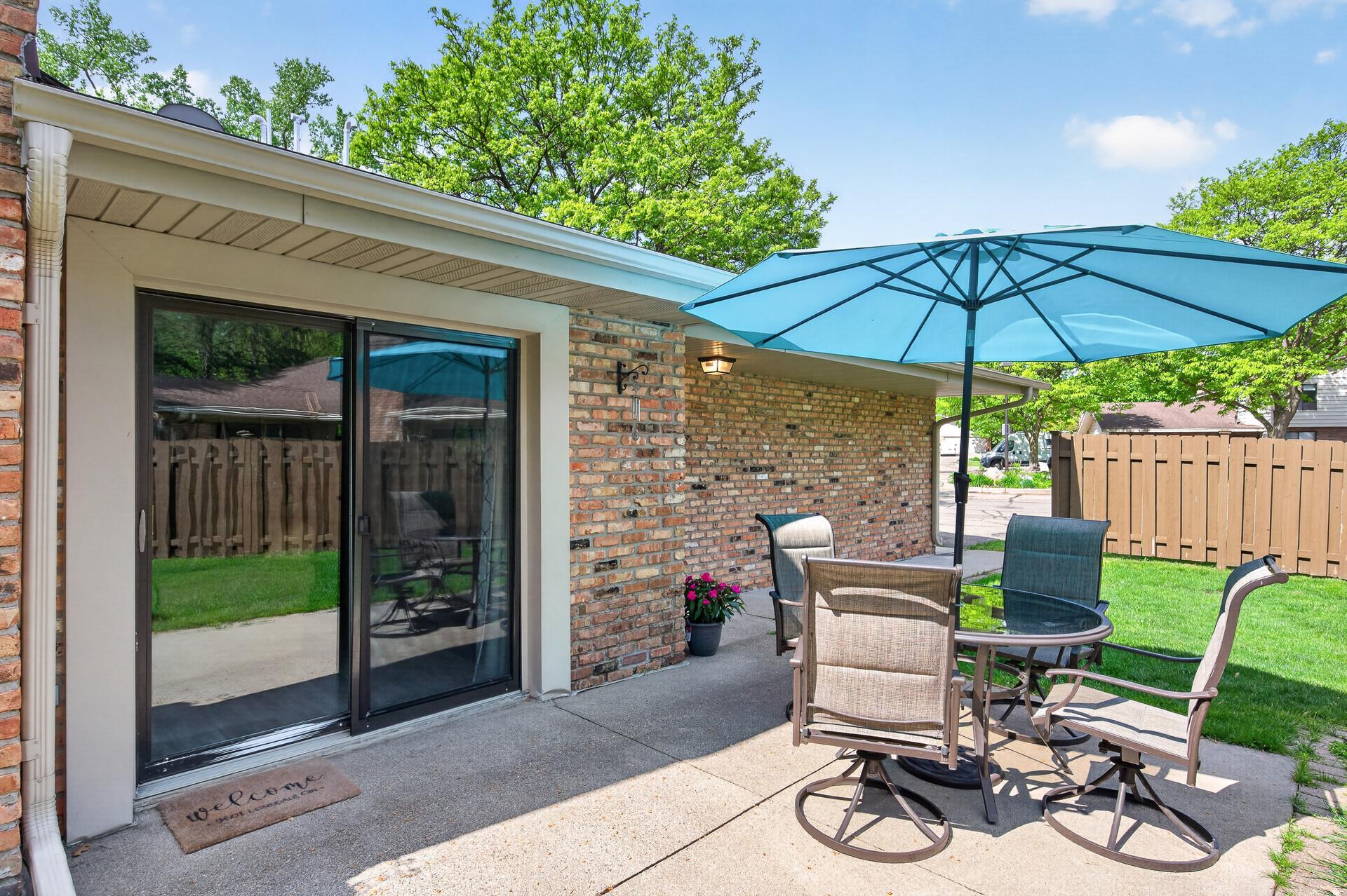 View of Residential at 9601 Lonsdale Circle, Minnetonka MN 55305, Minnetonka (20 of 27) - Mike Wilen | Minnesota Team Real Estate