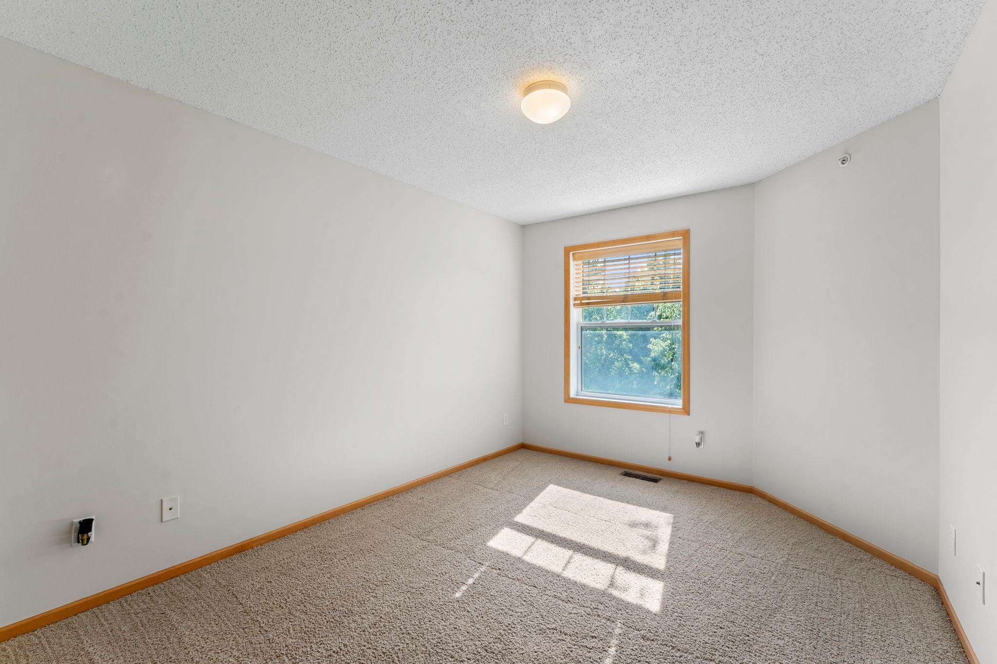 View of Residential at 11159 Kinsley Street, Eden Prairie MN 55344, Eden Prairie (33 of 56) - Mike Wilen | Minnesota Team Real Estate