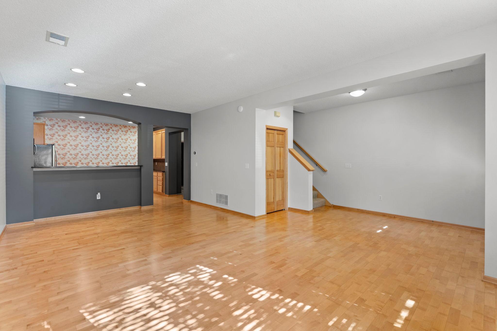 View of Residential at 11159 Kinsley Street, Eden Prairie MN 55344, Eden Prairie (9 of 56) - Mike Wilen | Minnesota Team Real Estate