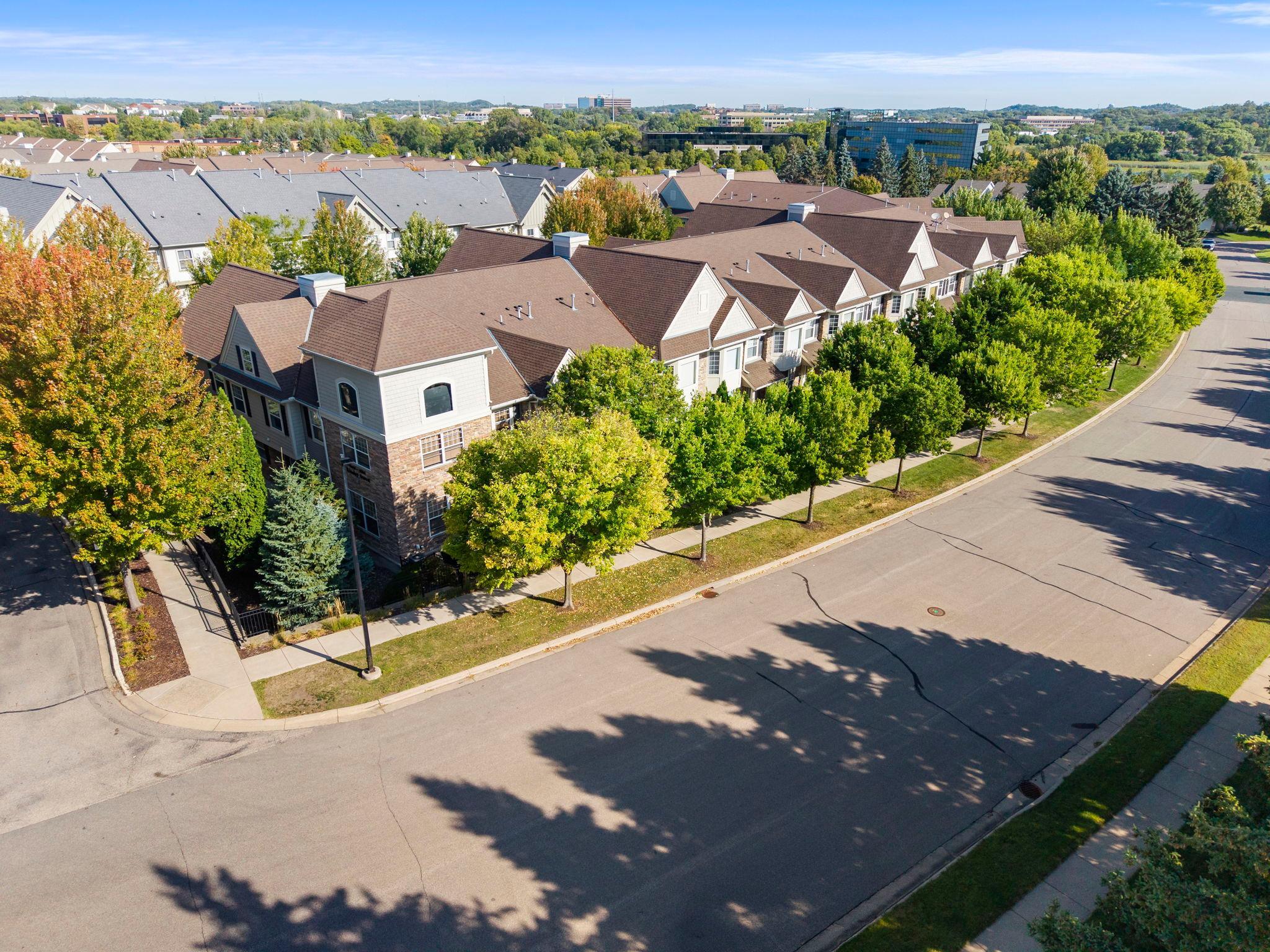 View of Residential at 11159 Kinsley Street, Eden Prairie MN 55344, Eden Prairie (54 of 56) - Mike Wilen | Minnesota Team Real Estate