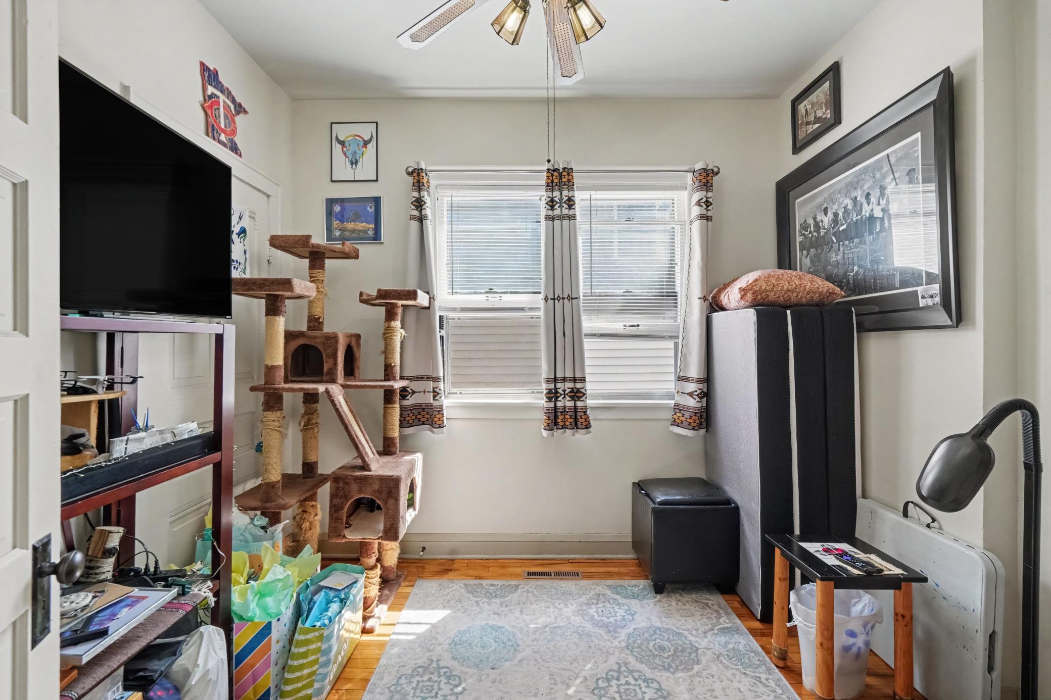 View of Residential Income at 2720 Grand Avenue, Minneapolis MN 55408, Minneapolis (10 of 33) - Mike Wilen | Minnesota Team Real Estate