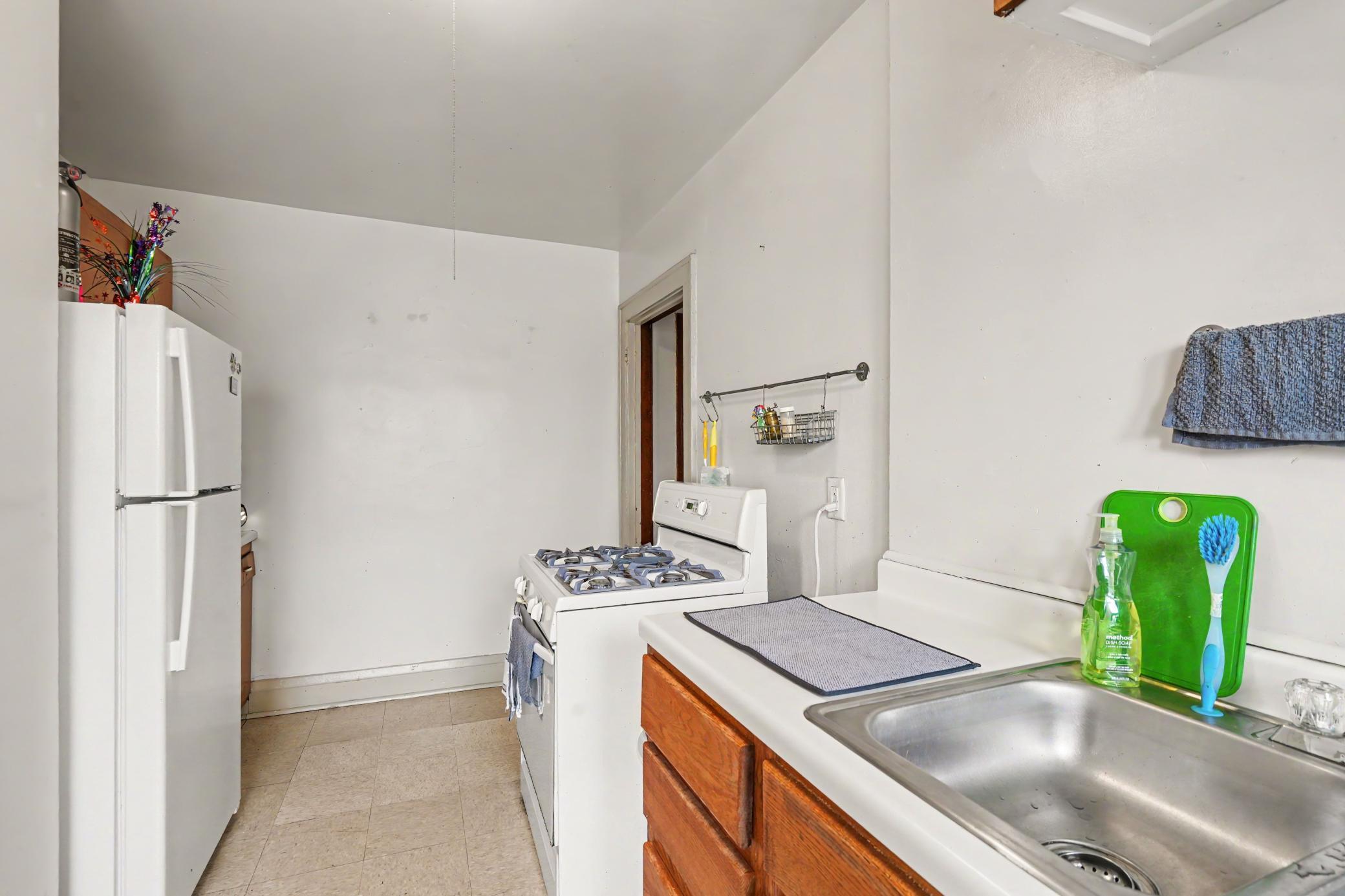View of Residential Income at 2720 Grand Avenue, Minneapolis MN 55408, Minneapolis (12 of 33) - Mike Wilen | Minnesota Team Real Estate