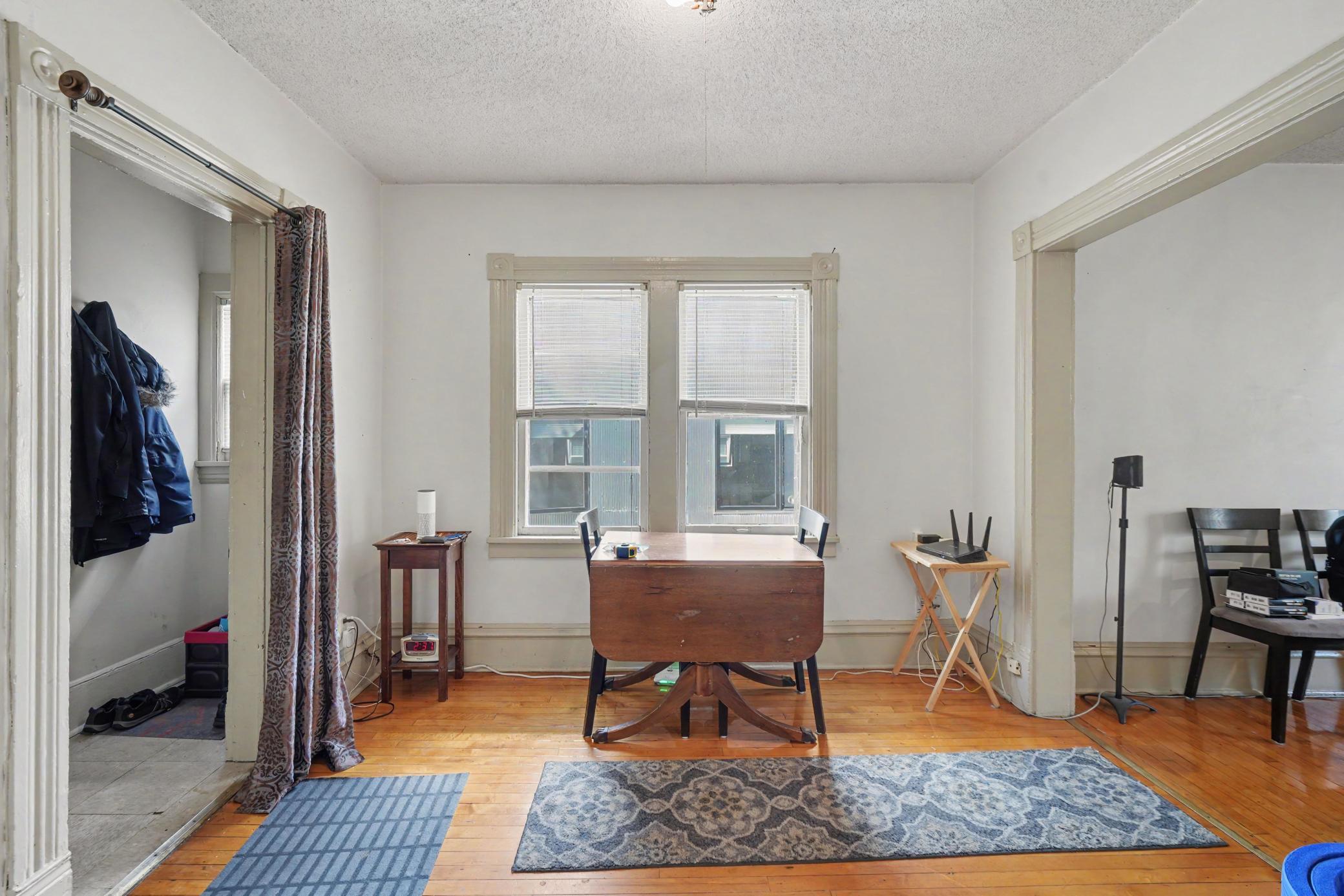 View of Residential Income at 2720 Grand Avenue, Minneapolis MN 55408, Minneapolis (14 of 33) - Mike Wilen | Minnesota Team Real Estate