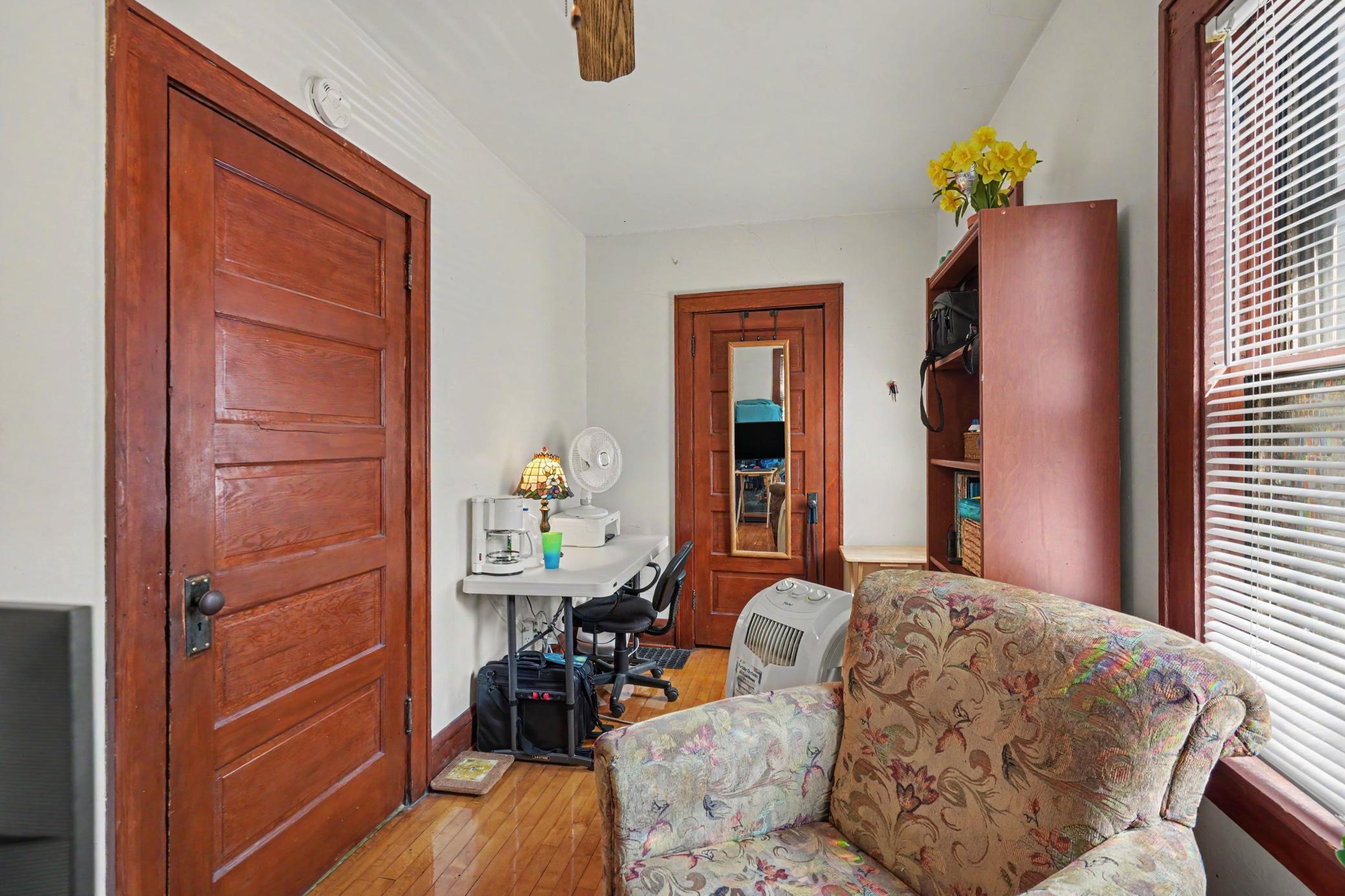 View of Residential Income at 2720 Grand Avenue, Minneapolis MN 55408, Minneapolis (19 of 33) - Mike Wilen | Minnesota Team Real Estate