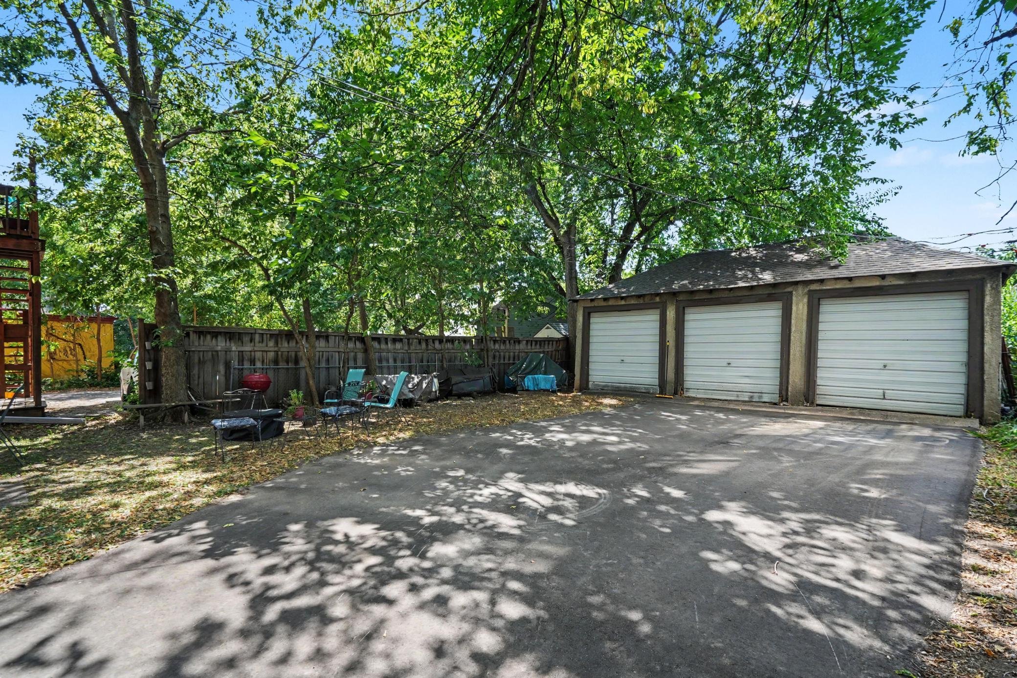 View of Residential Income at 2720 Grand Avenue, Minneapolis MN 55408, Minneapolis (24 of 33) - Mike Wilen | Minnesota Team Real Estate