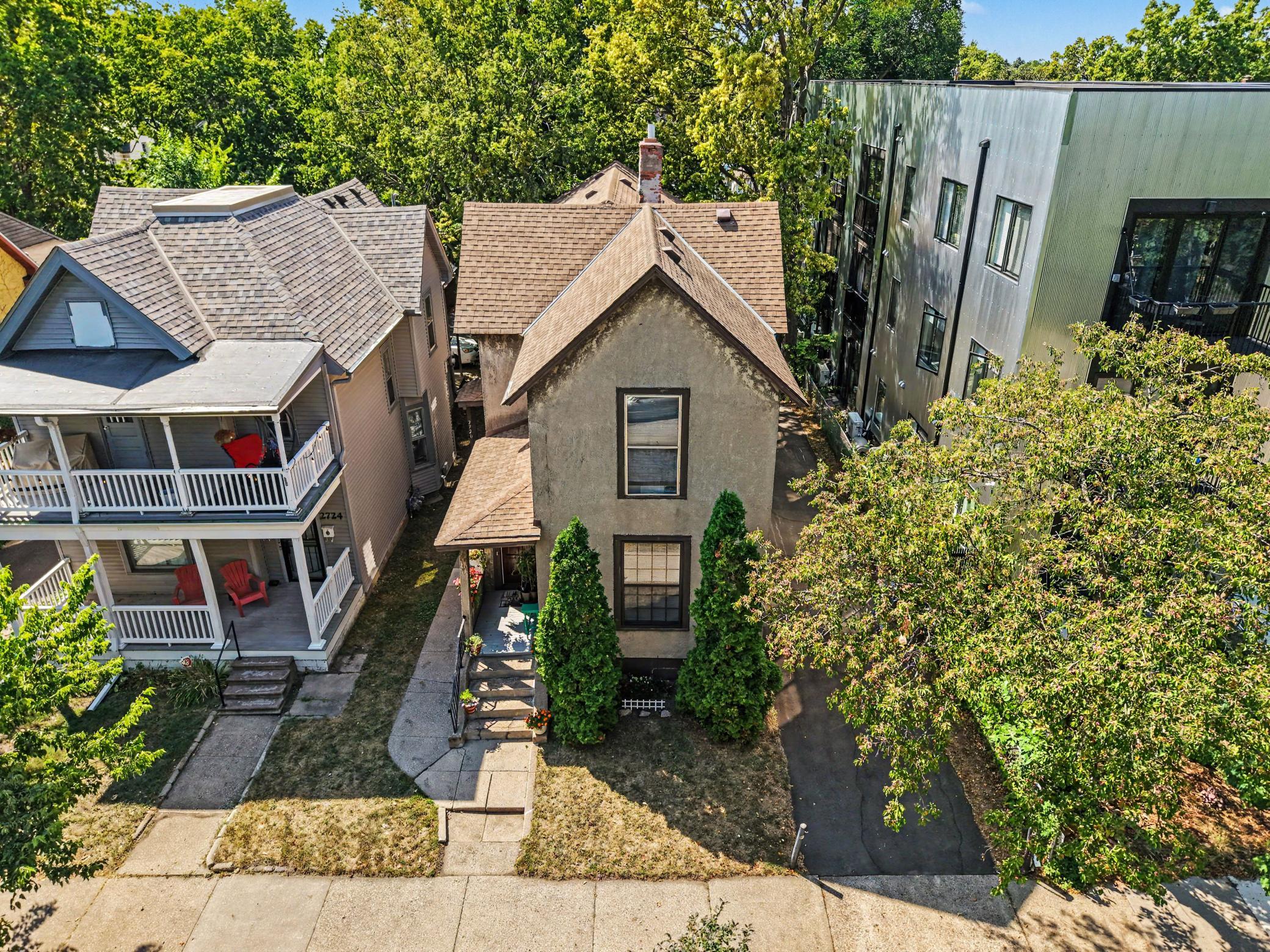 View of Residential Income at 2720 Grand Avenue, Minneapolis MN 55408, Minneapolis (25 of 33) - Mike Wilen | Minnesota Team Real Estate