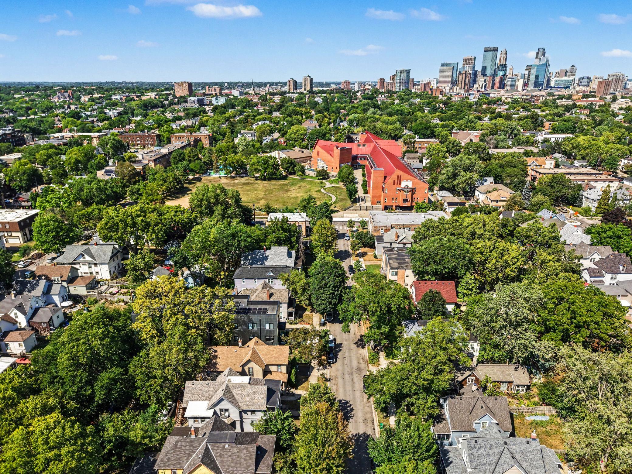 View of Residential Income at 2720 Grand Avenue, Minneapolis MN 55408, Minneapolis (26 of 33) - Mike Wilen | Minnesota Team Real Estate