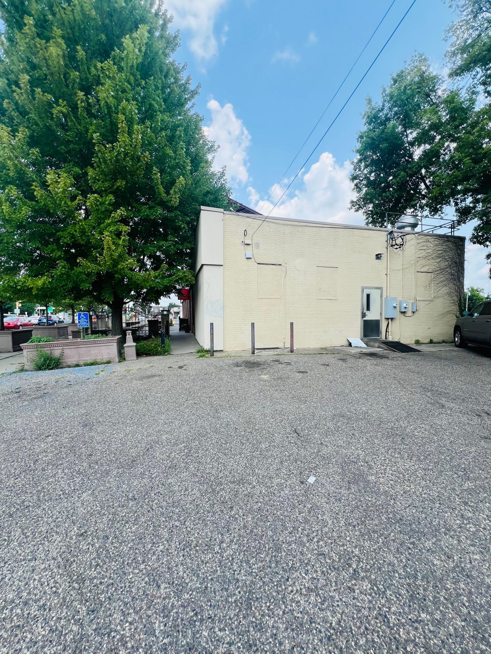 View of Commercial Sale at 616 Como Avenue, Saint Paul MN 55103, Saint Paul (8 of 12) - Mike Wilen | Minnesota Team Real Estate