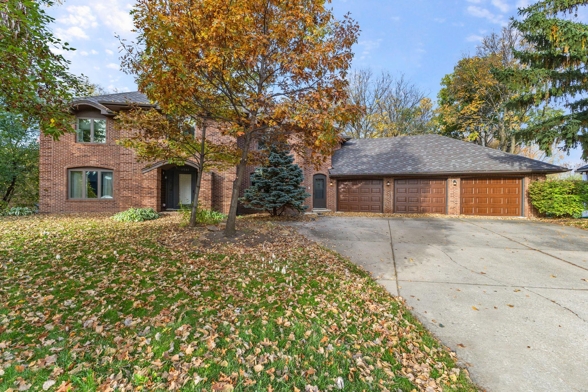 View of Single Family at 9581 Oxborough Curve, Bloomington - Mike Wilen | Minnesota Team Real Estate