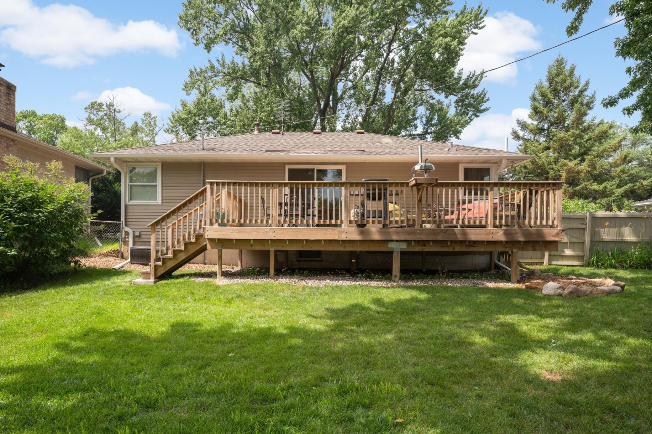 View of Residential at 1405 Independence Avenue, Saint Louis Park MN 55426, Saint Louis Park (18 of 26) - Mike Wilen | Minnesota Team Real Estate