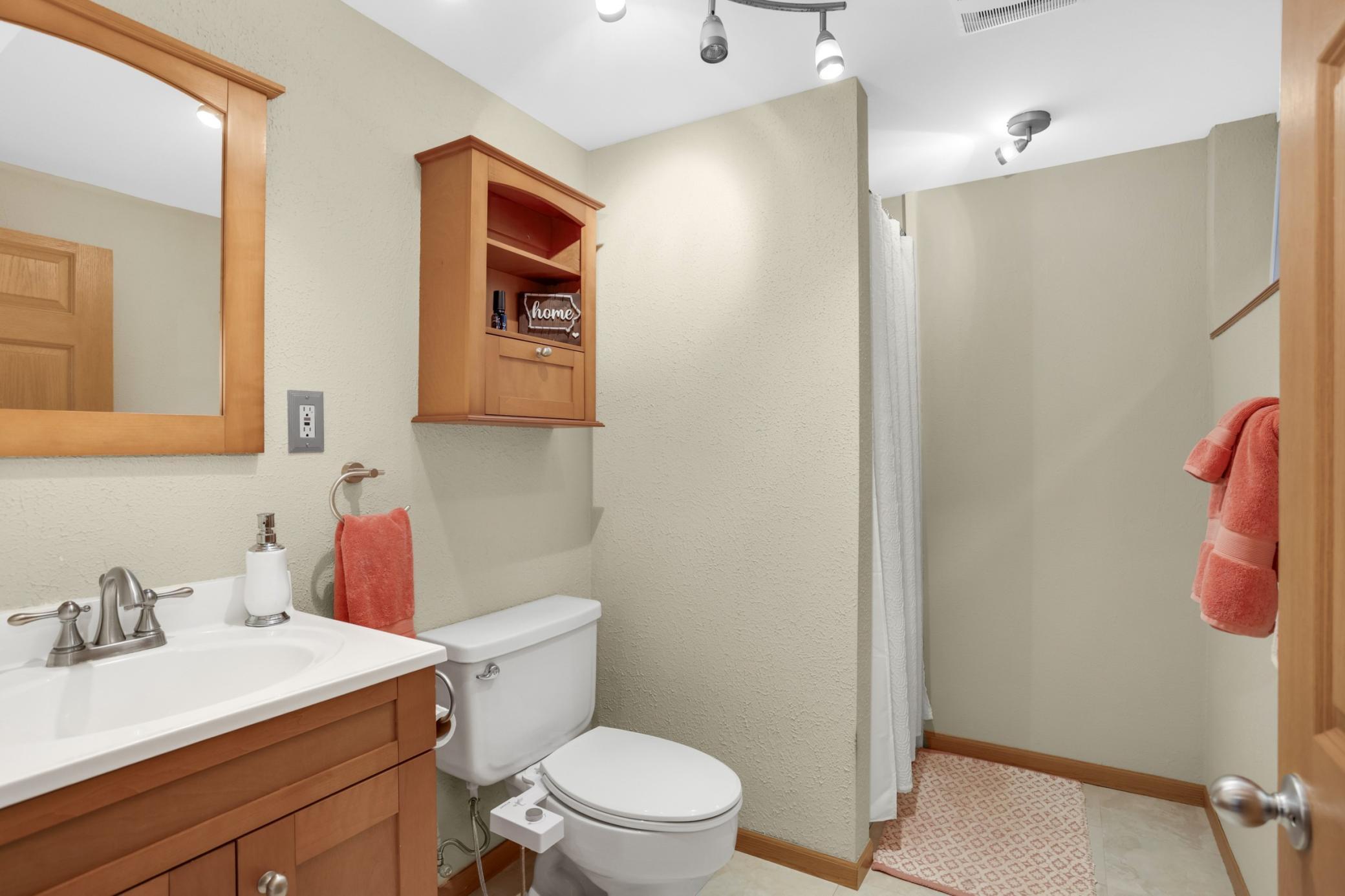 View of Residential at 1405 Independence Avenue, Saint Louis Park MN 55426, Saint Louis Park (16 of 26) - Mike Wilen | Minnesota Team Real Estate