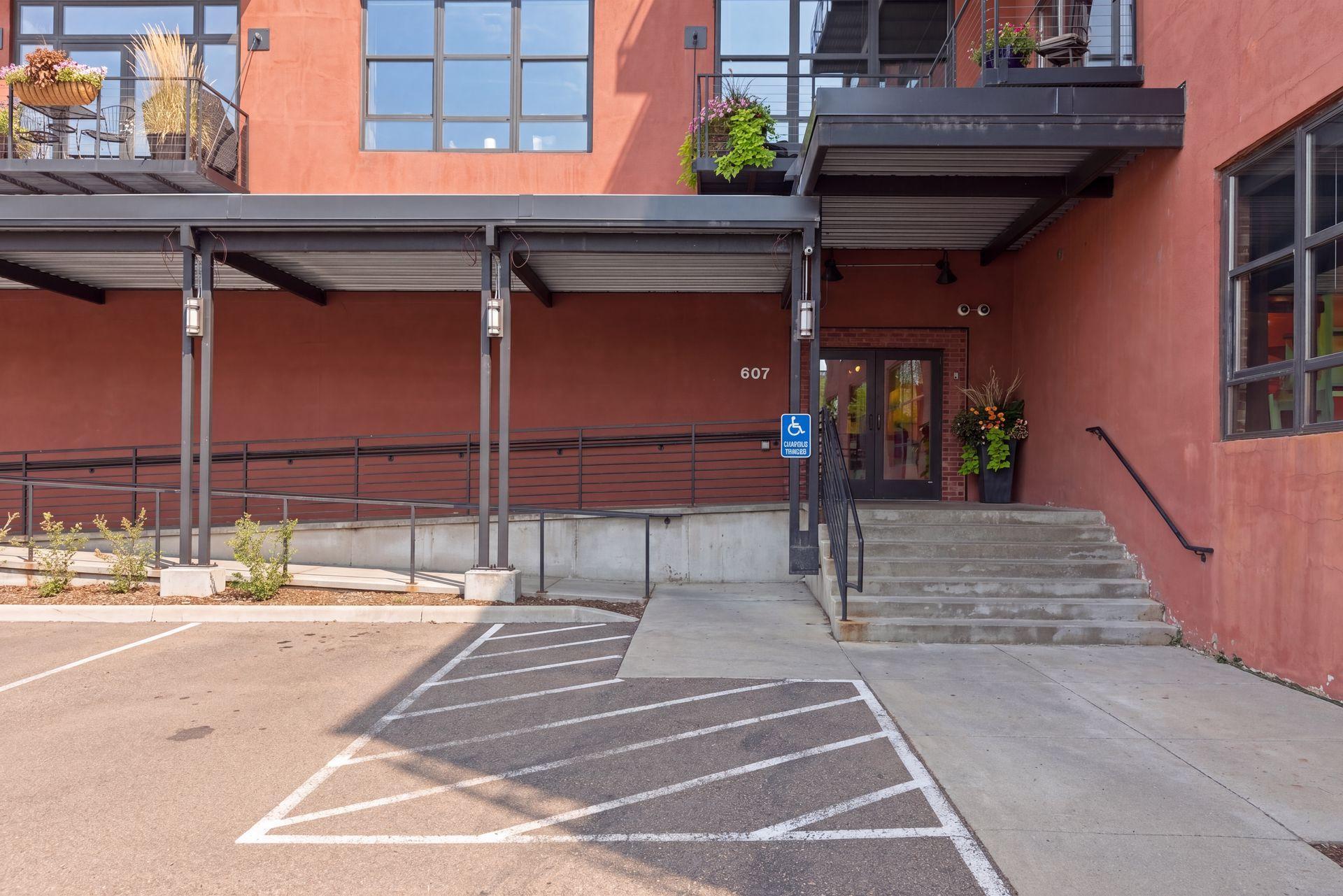 View of Residential at 607 Washington Avenue #307, Minneapolis MN 55415, Minneapolis (43 of 44) - Mike Wilen | Minnesota Team Real Estate