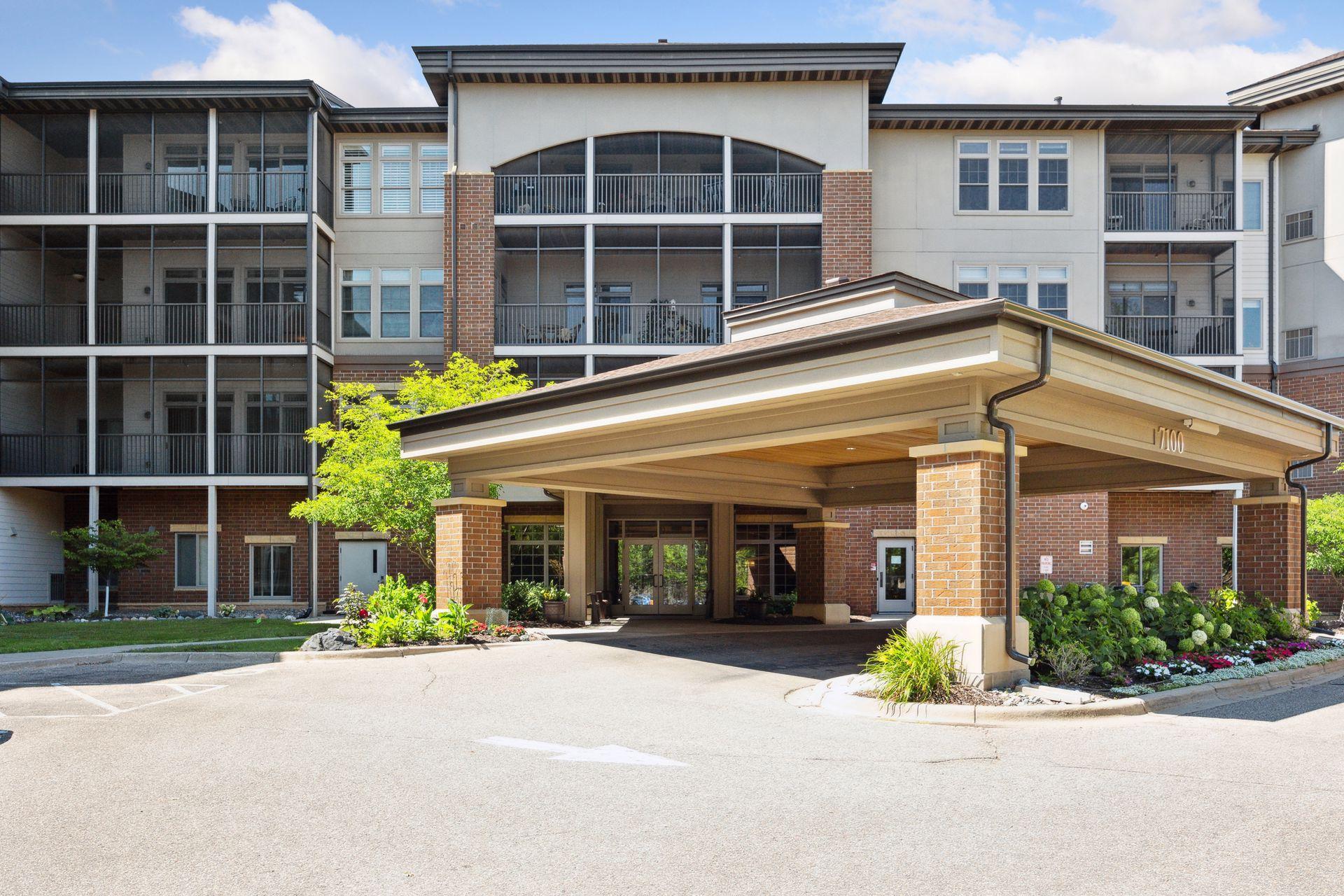 View of Residential at 7100 Metro Boulevard #415, Edina MN 55439, Edina (57 of 70) - Mike Wilen | Minnesota Team Real Estate