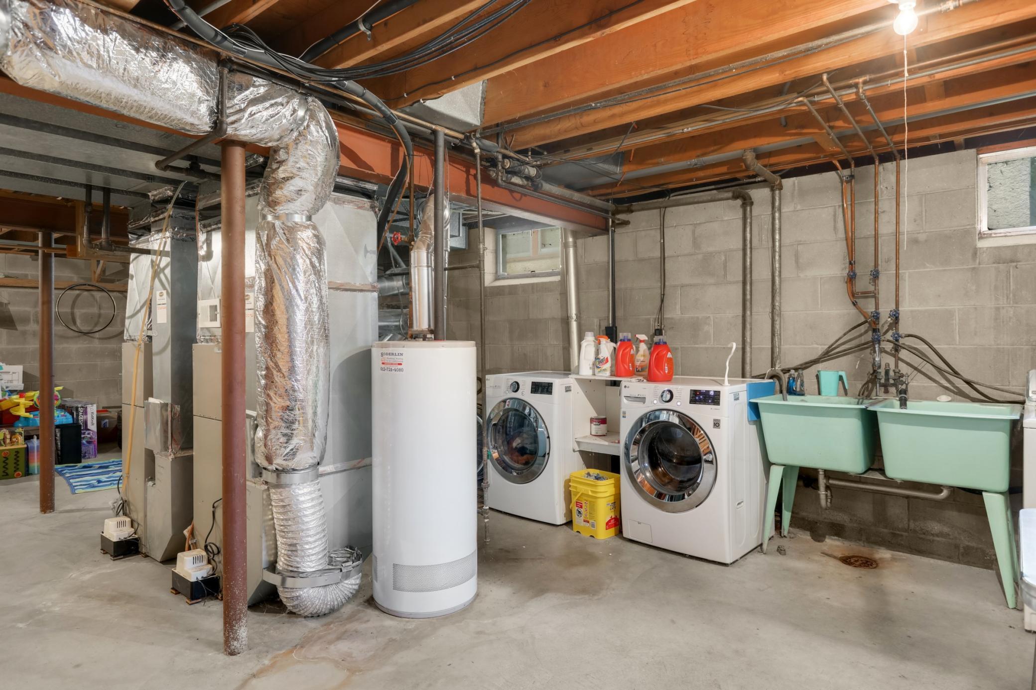 View of Residential Income at 435 Madison Street, Minneapolis MN 55413, Minneapolis (14 of 30) - Mike Wilen | Minnesota Team Real Estate