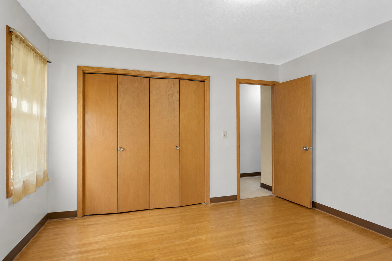 View of Residential Income at 435 Madison Street, Minneapolis MN 55413, Minneapolis (9 of 30) - Mike Wilen | Minnesota Team Real Estate